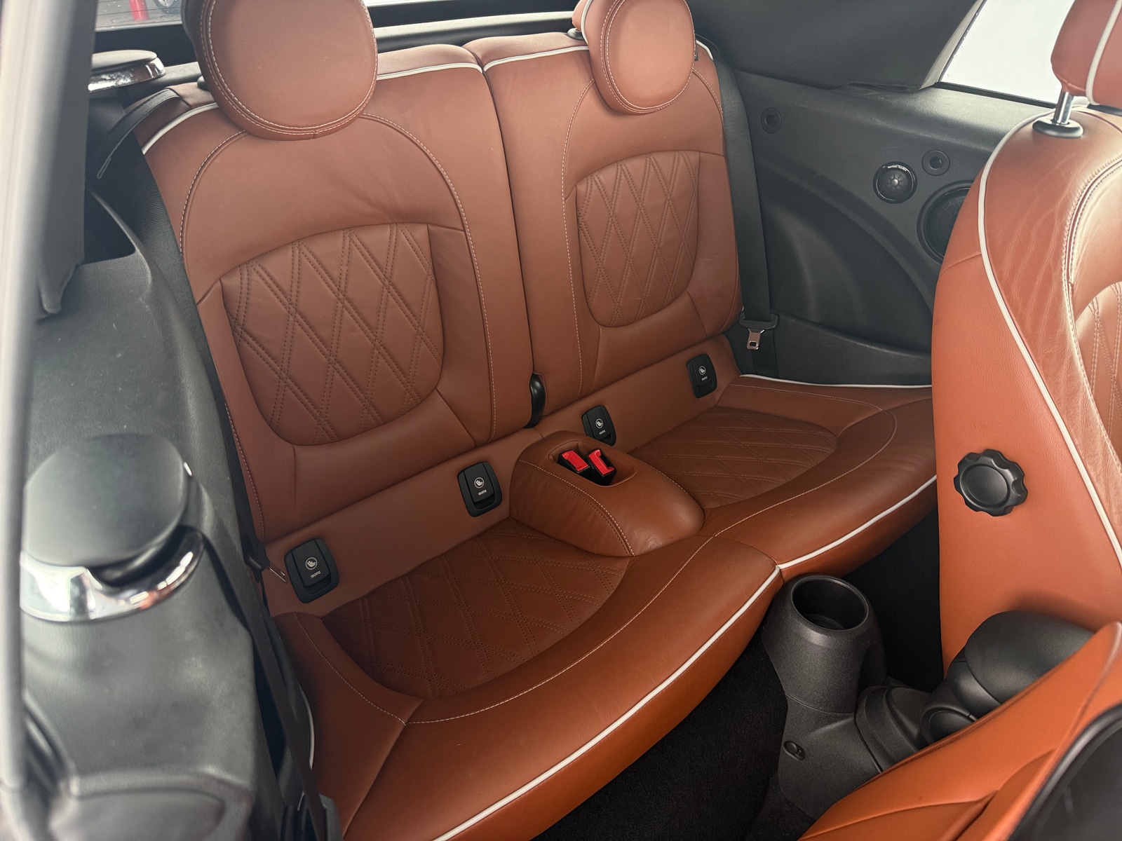 Thumbnail: 2018 MINI Cooper Convertible - 5