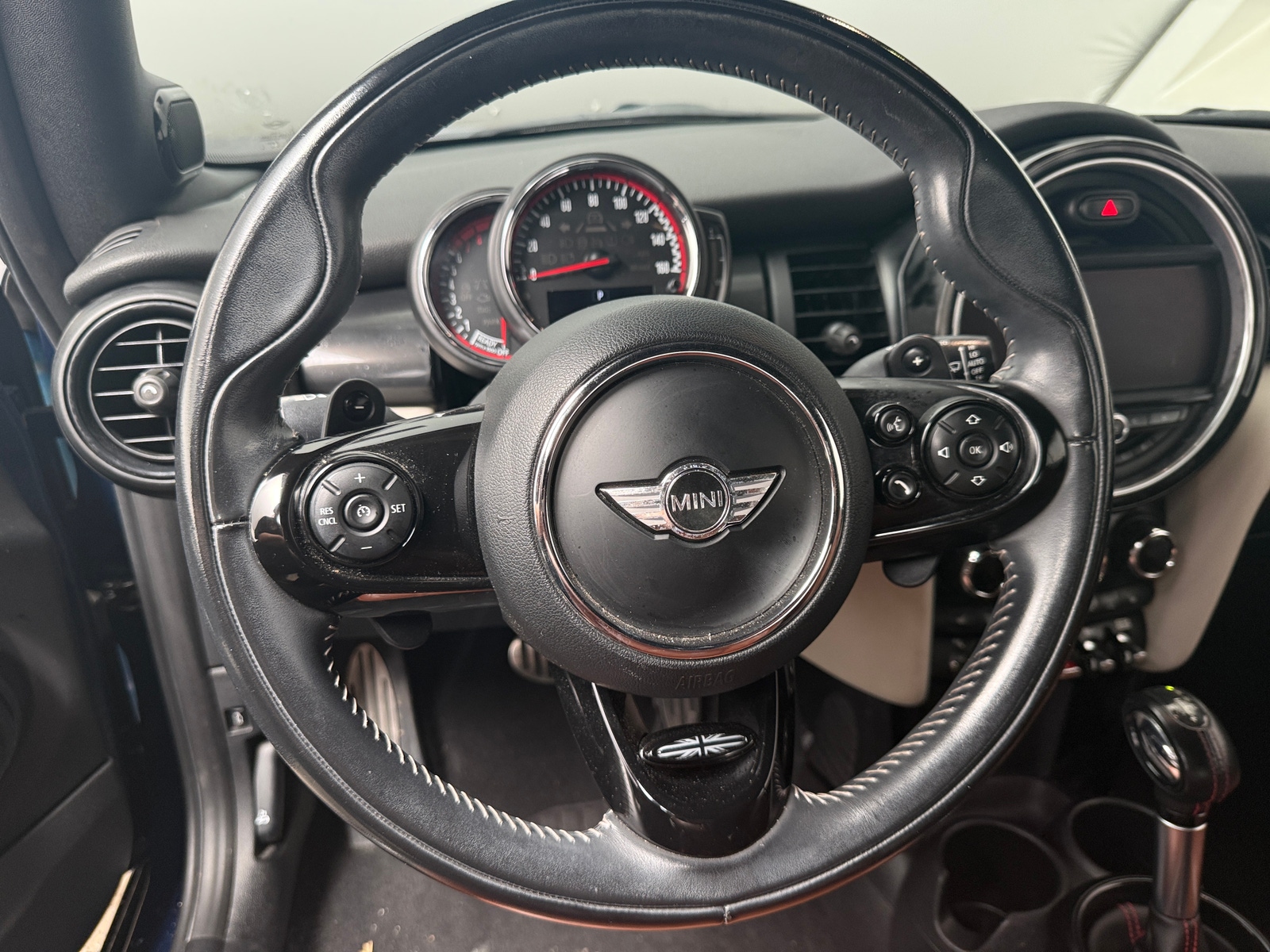 Thumbnail: 2018 MINI Cooper Convertible - 4
