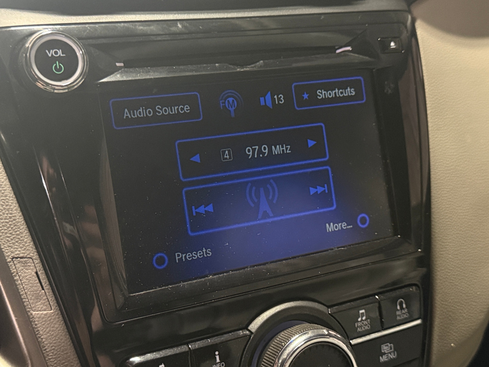 Thumbnail: 2016 Honda Odyssey - 4