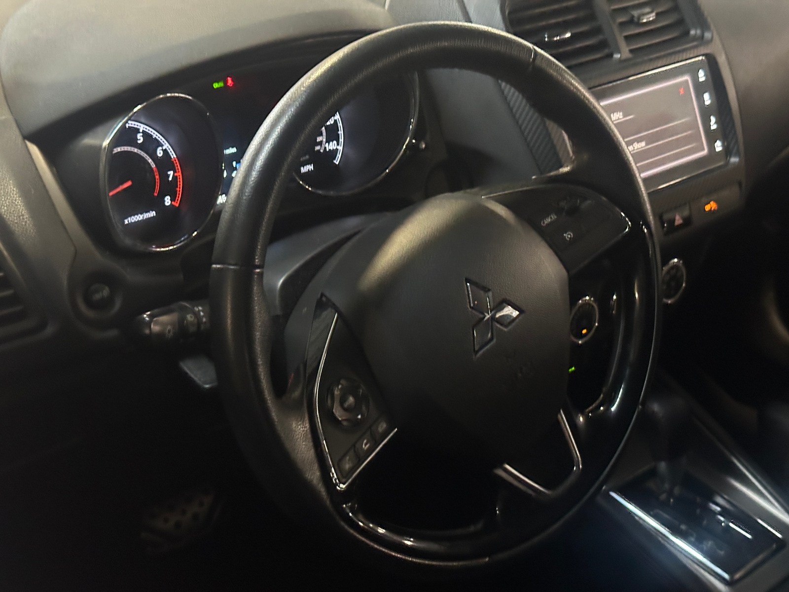 Thumbnail: 2019 Mitsubishi Outlander Sport - 5