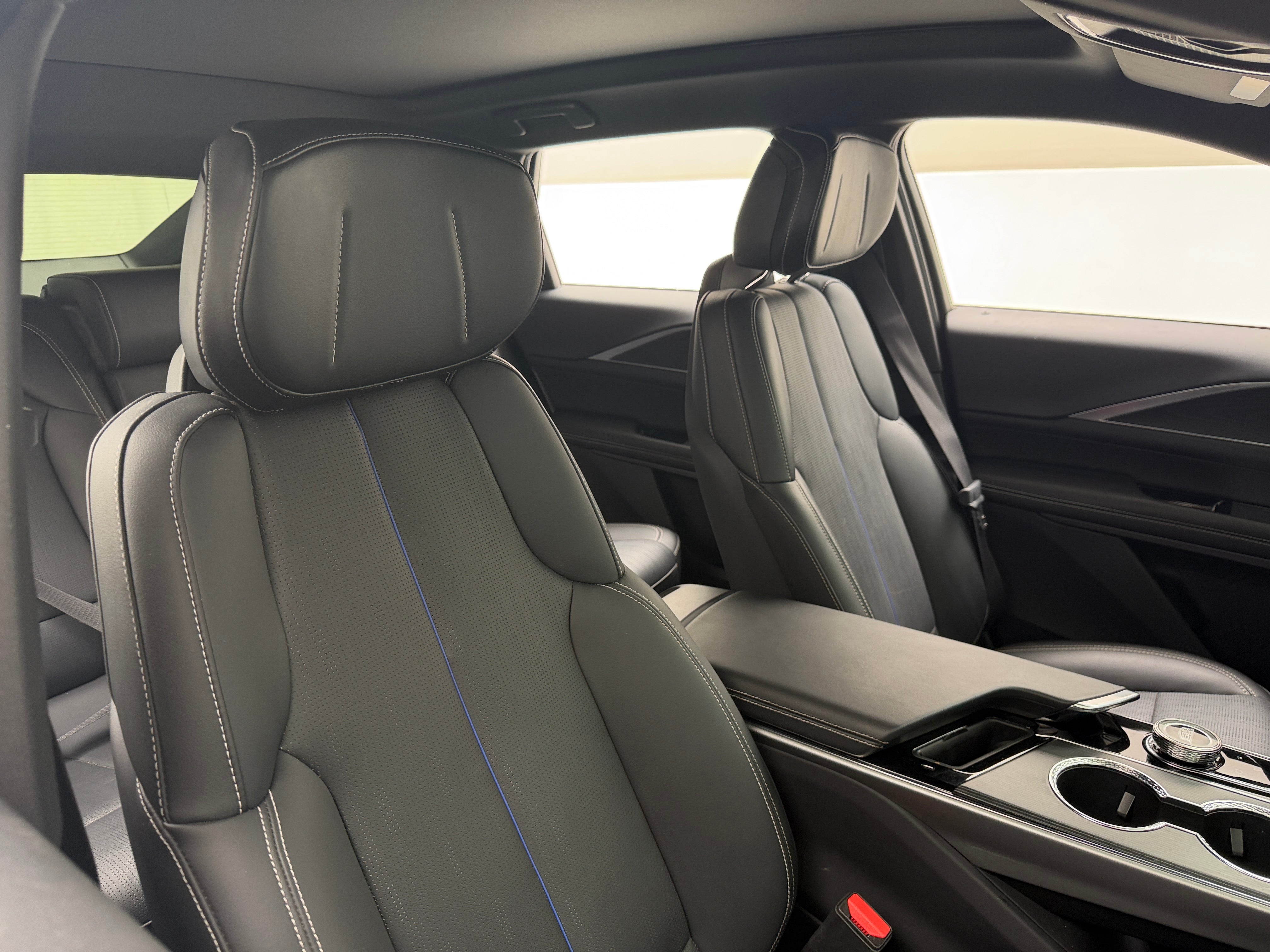 2025 Cadillac LYRIQ