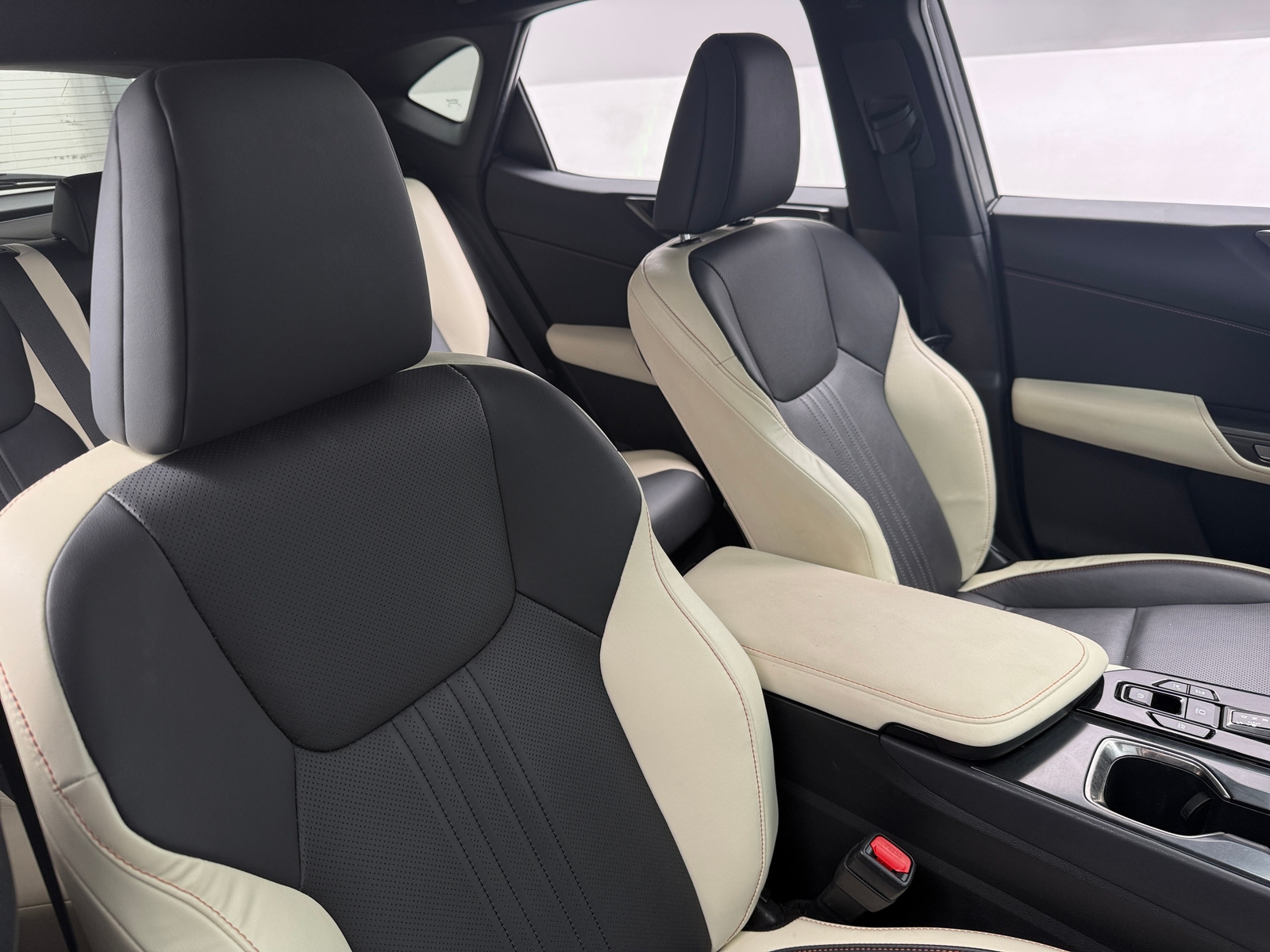 Thumbnail: 2022 Lexus NX - 2