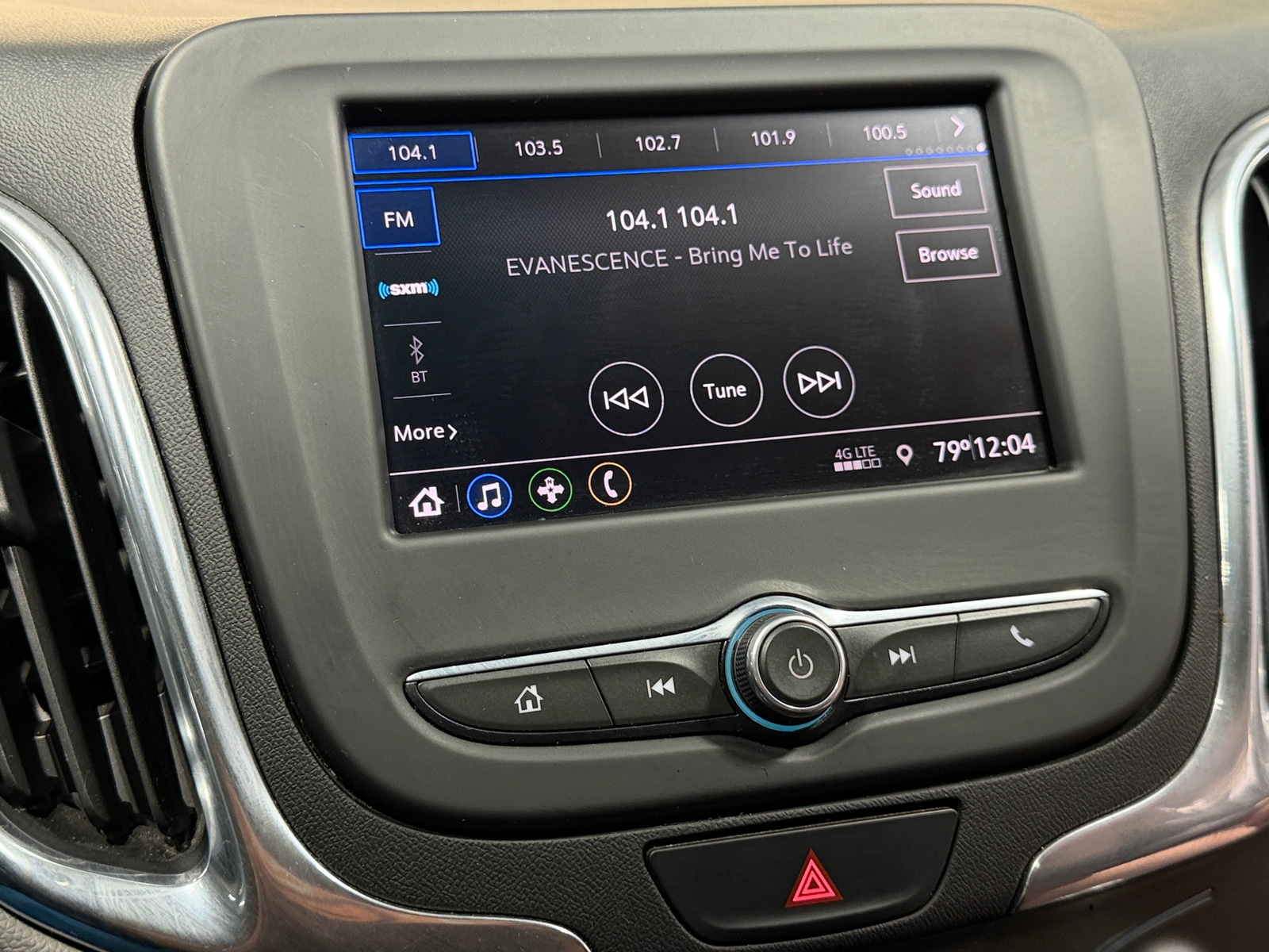 Thumbnail: 2020 Chevrolet Equinox - 4