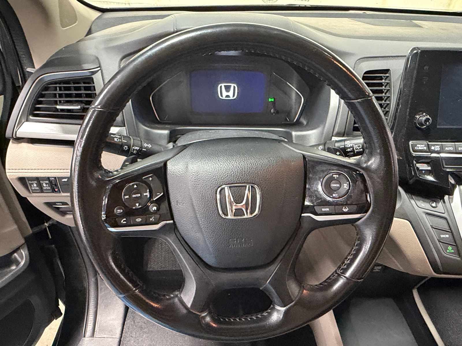 Thumbnail: 2018 Honda Odyssey - 4