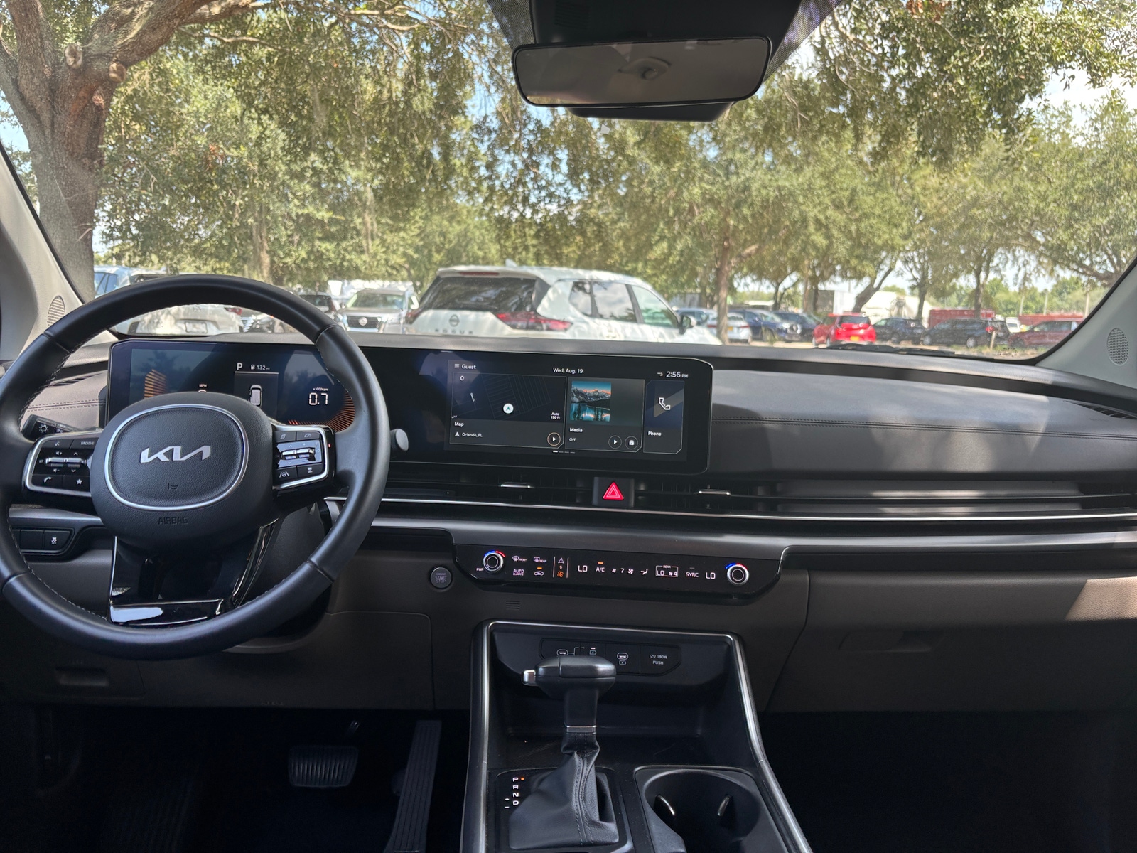 Thumbnail: 2026 Kia Carnival - 3