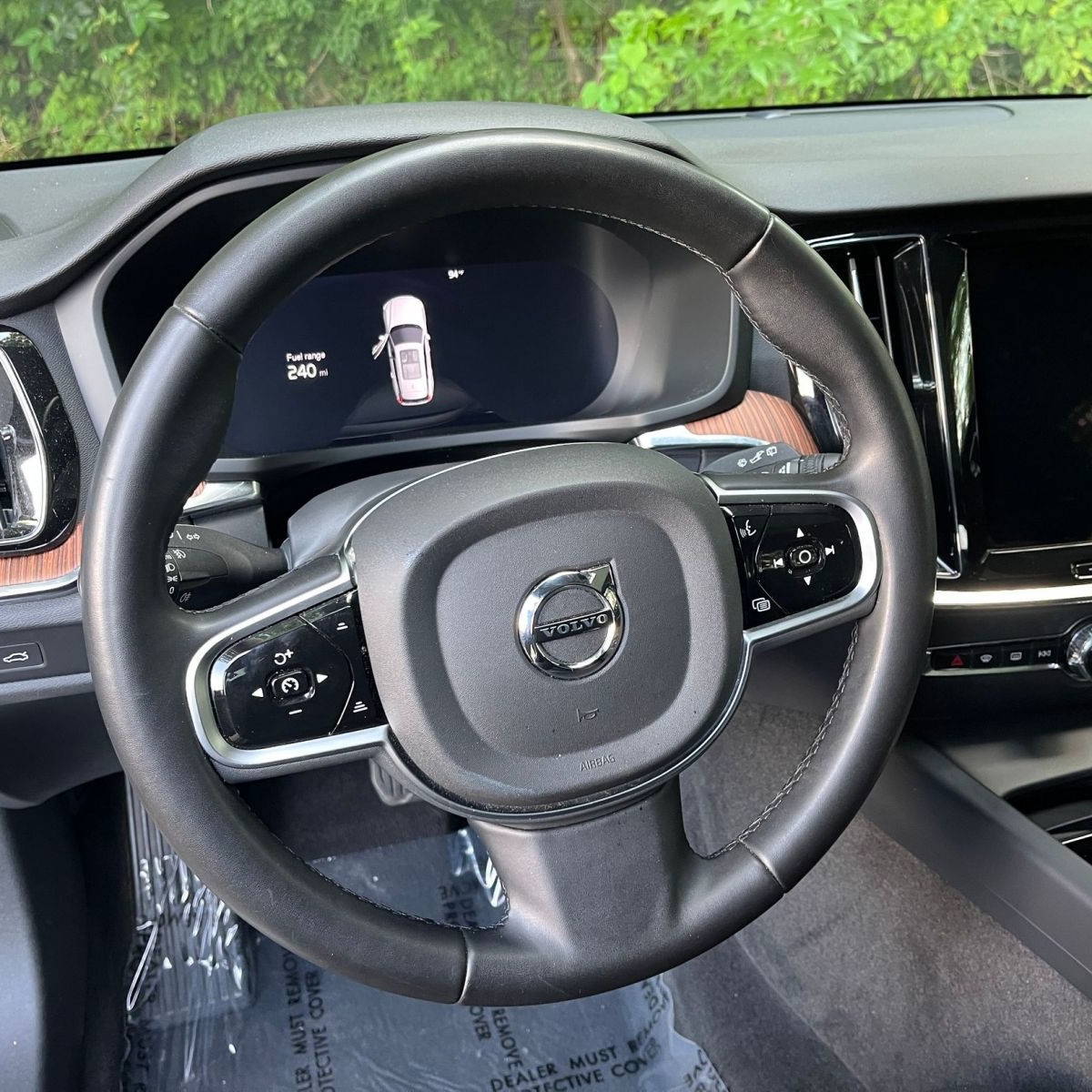Thumbnail: 2025 Volvo V60 - 5