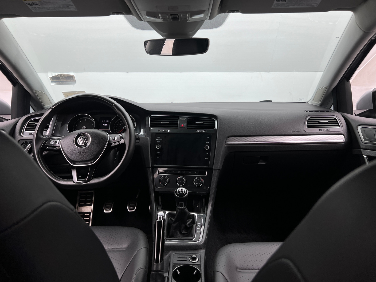Thumbnail: 2019 Volkswagen Golf - 2