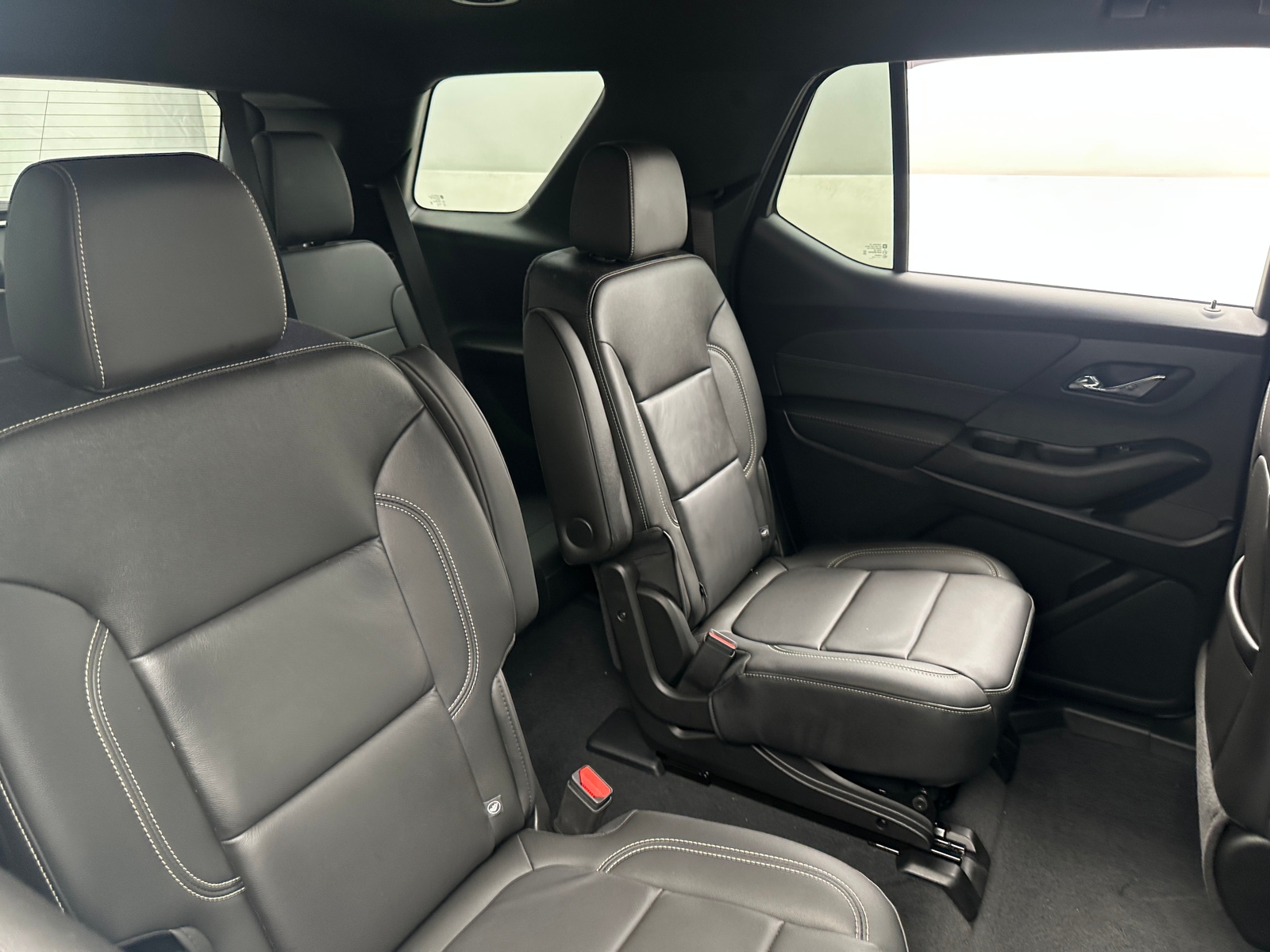 Thumbnail: 2023 Chevrolet Traverse - 5