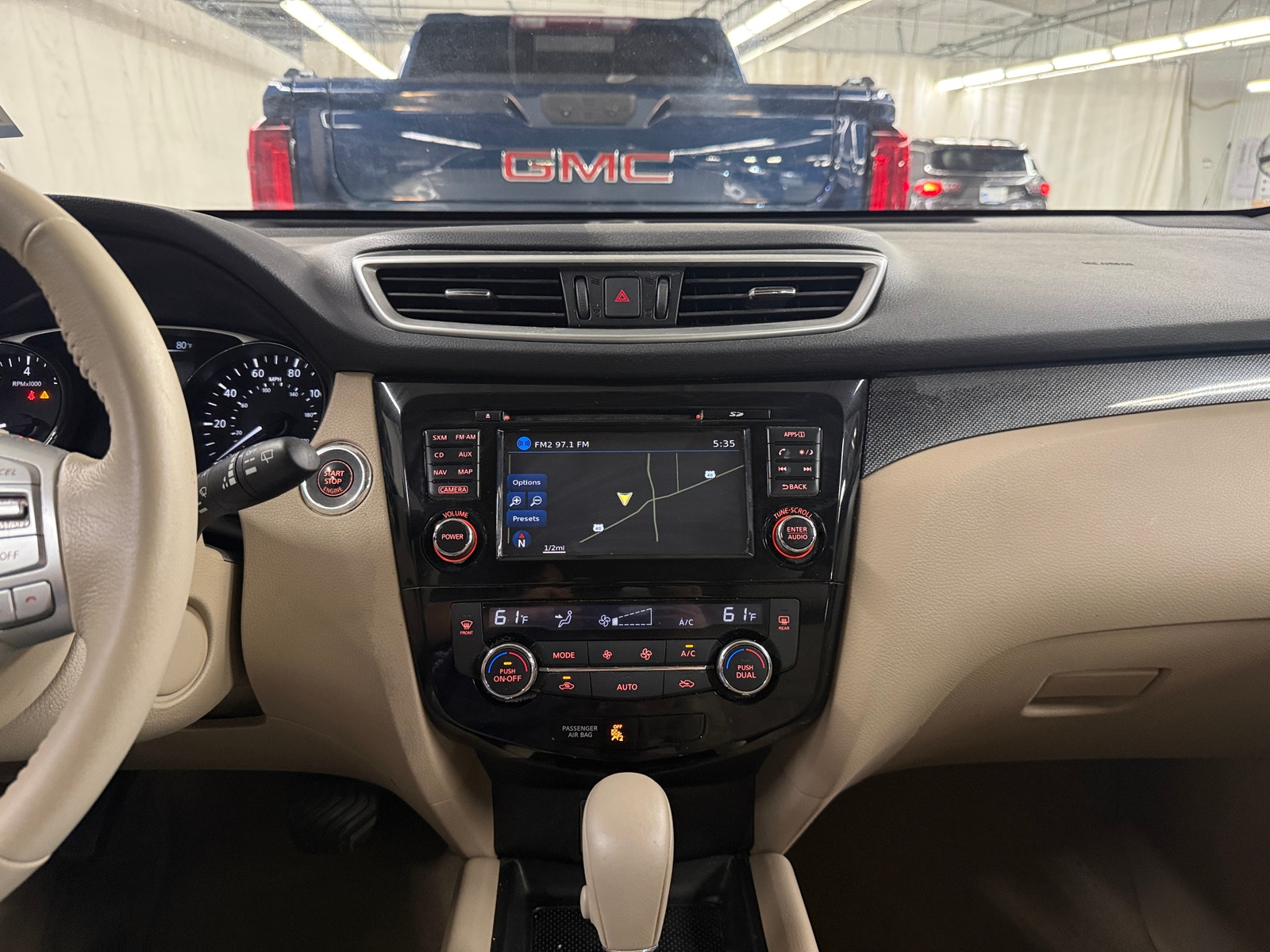 Thumbnail: 2015 Nissan Rogue - 3