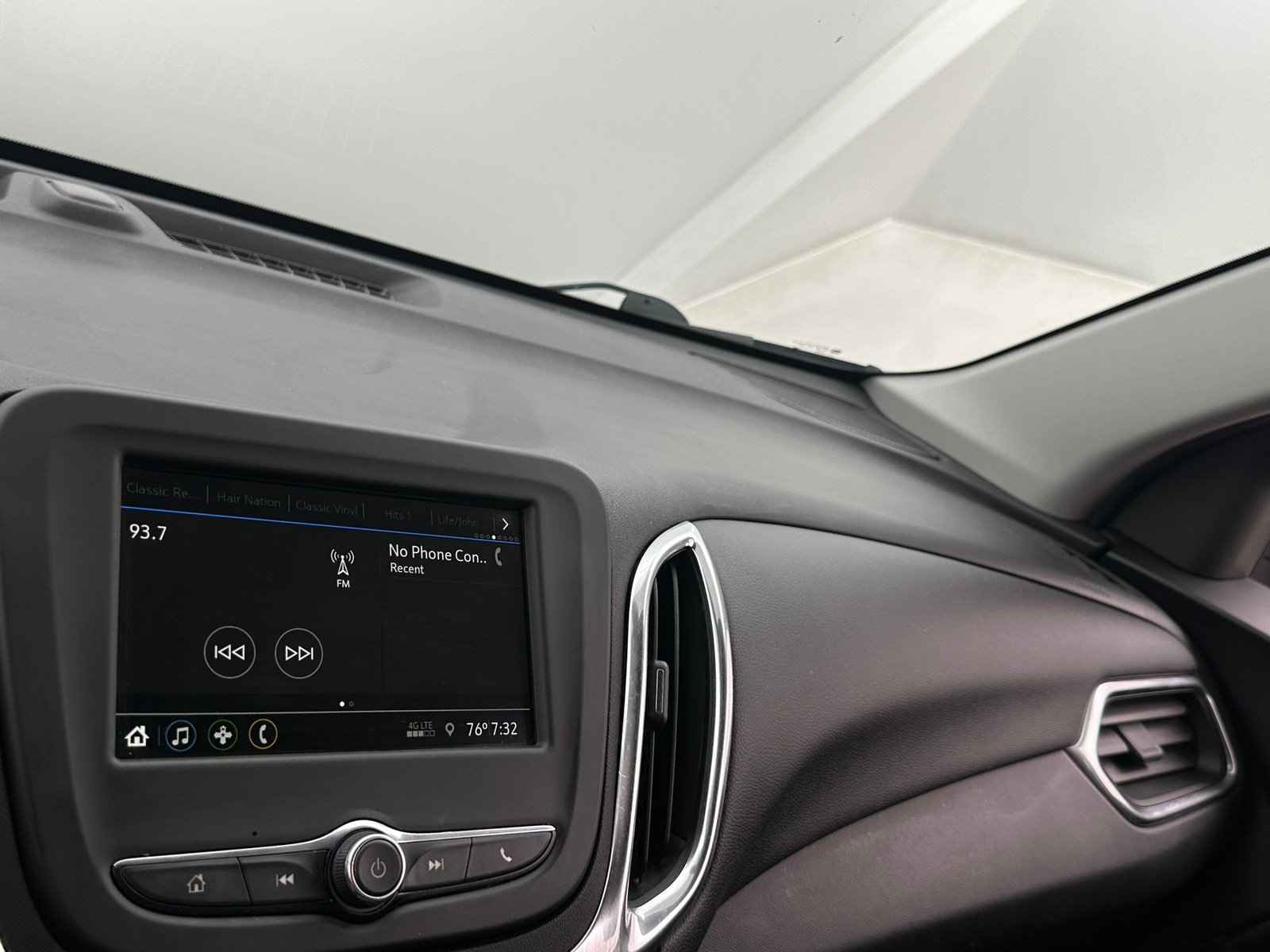 Thumbnail: 2019 Chevrolet Equinox - 4
