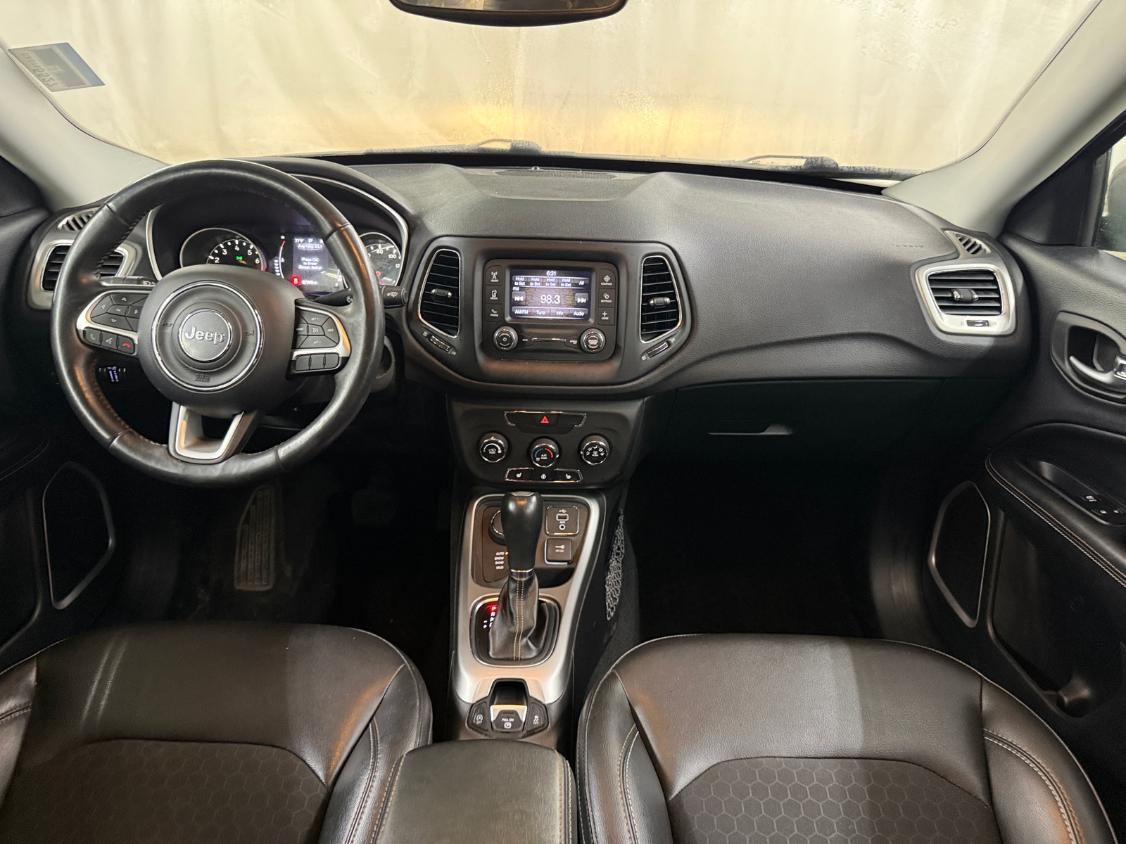 Thumbnail: 2018 Jeep Compass - 3