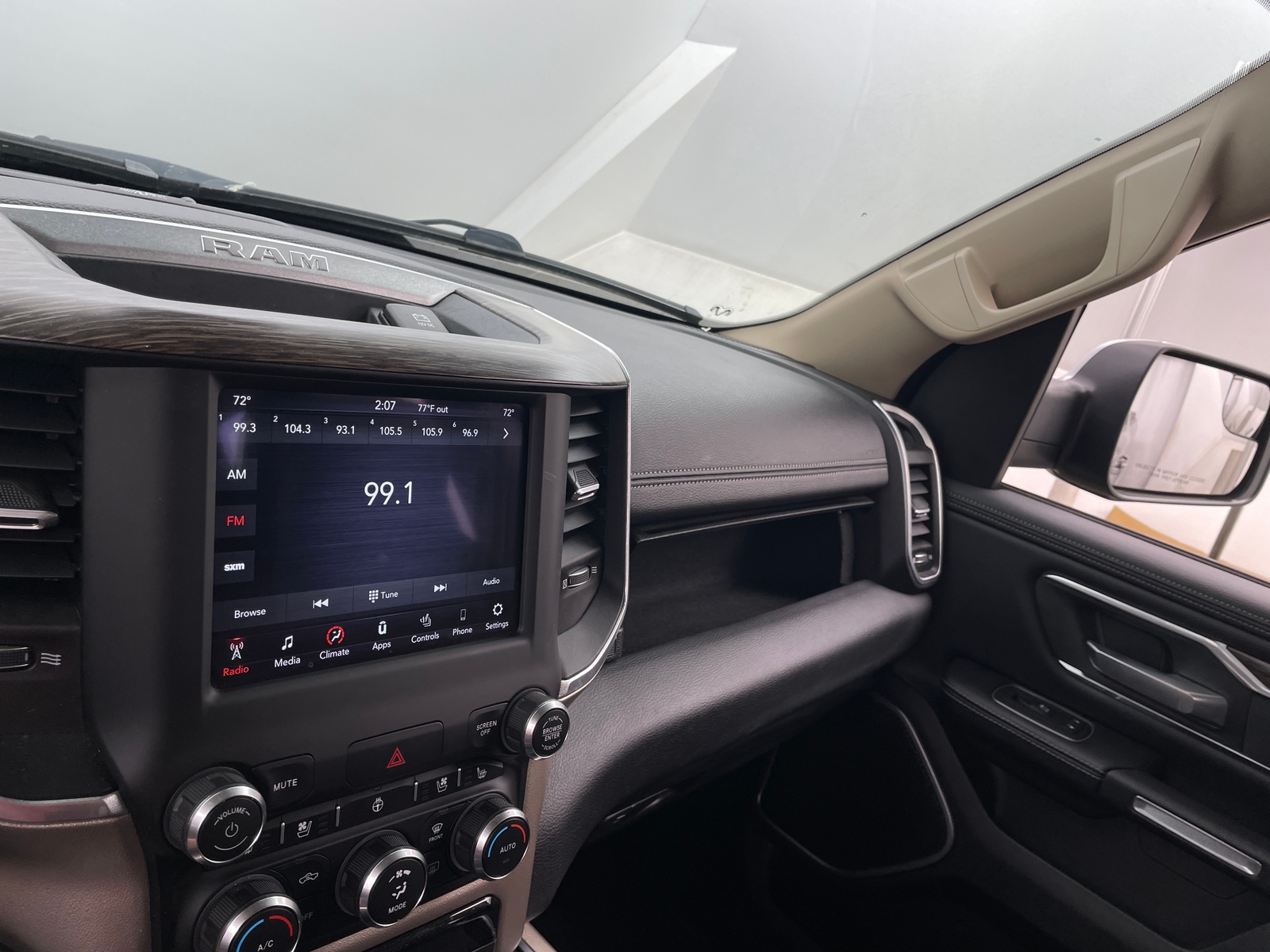 Thumbnail: 2020 RAM 1500 - 3