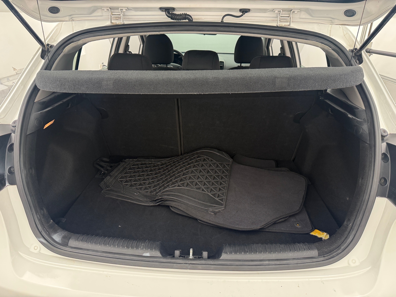Thumbnail: 2016 Kia Forte - 7