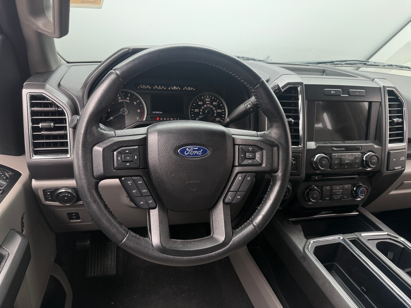Thumbnail: 2017 Ford Econoline - 5