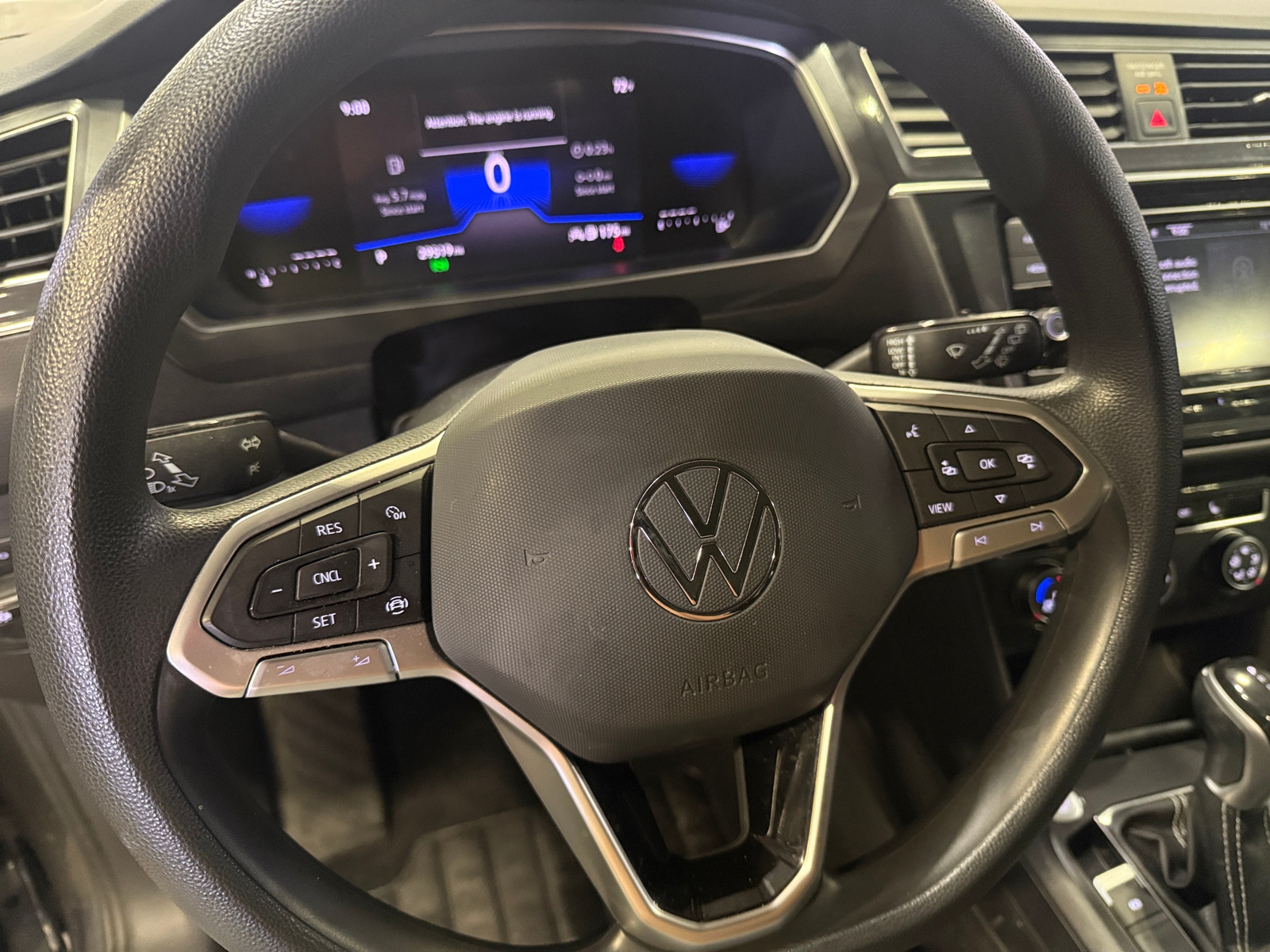 Thumbnail: 2023 Volkswagen Tiguan - 5