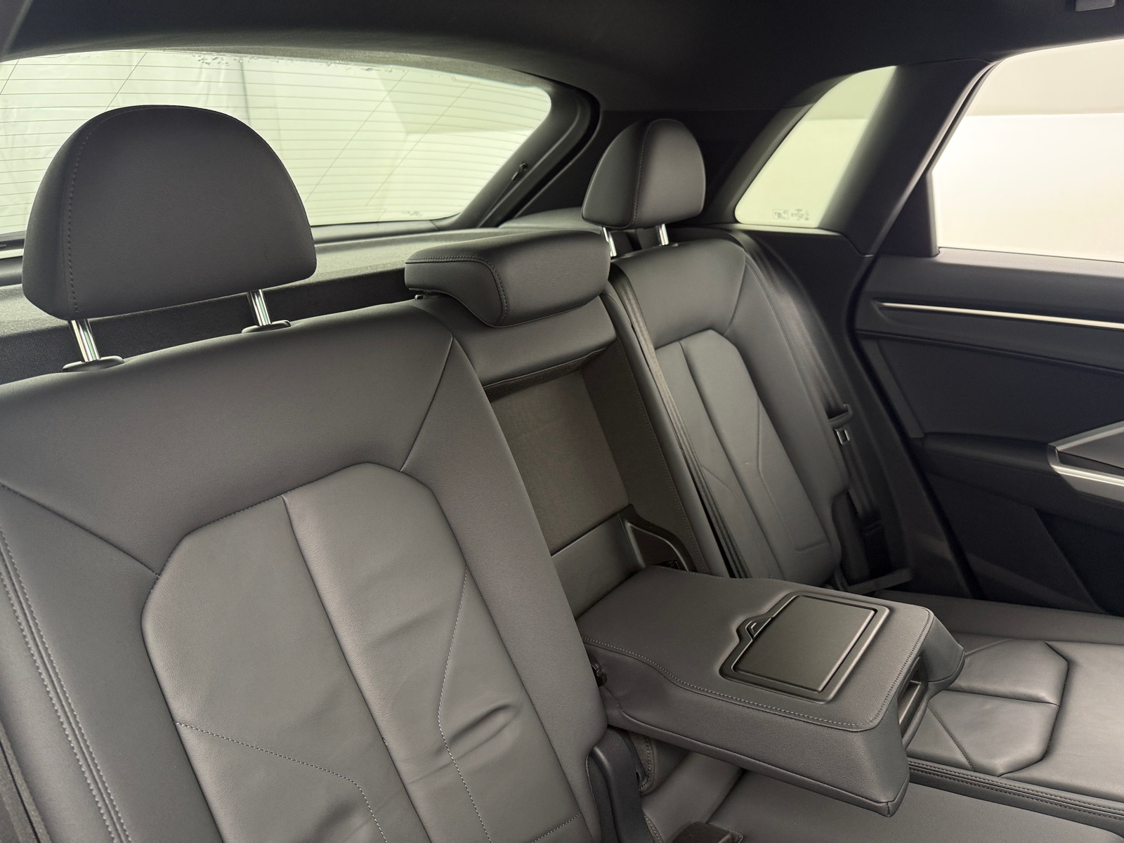 Thumbnail: 2025 Audi Q3 - 6