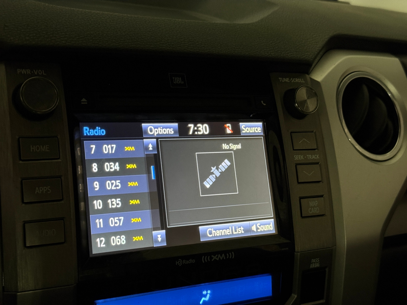 Thumbnail: 2019 Toyota Tundra - 3