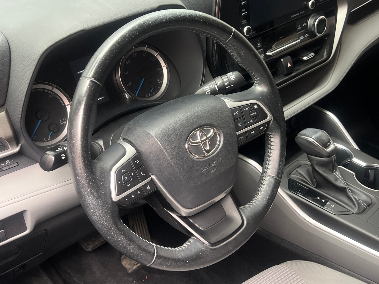Thumbnail: 2022 Toyota Highlander - 5
