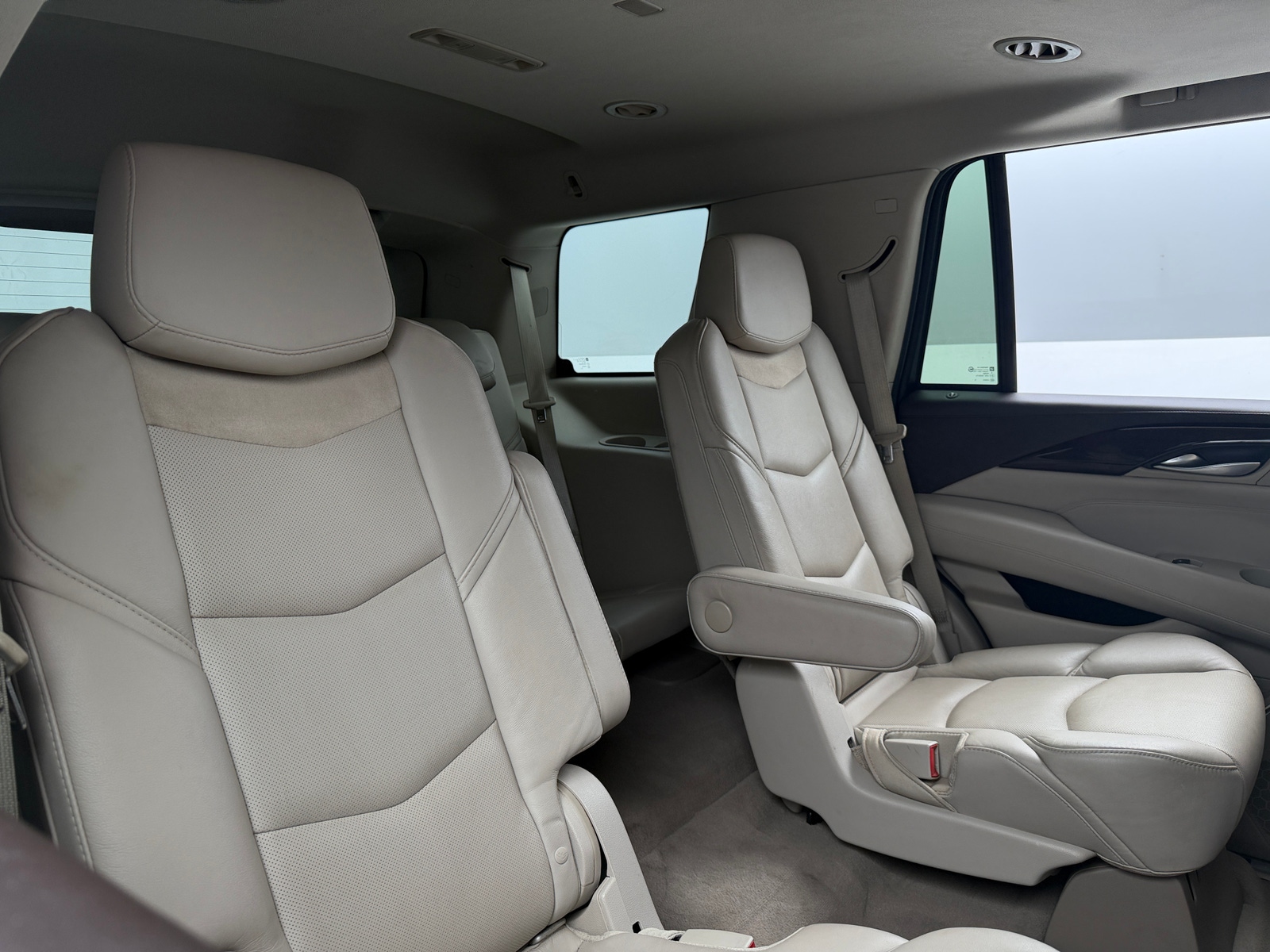 Thumbnail: 2016 Cadillac Escalade - 5
