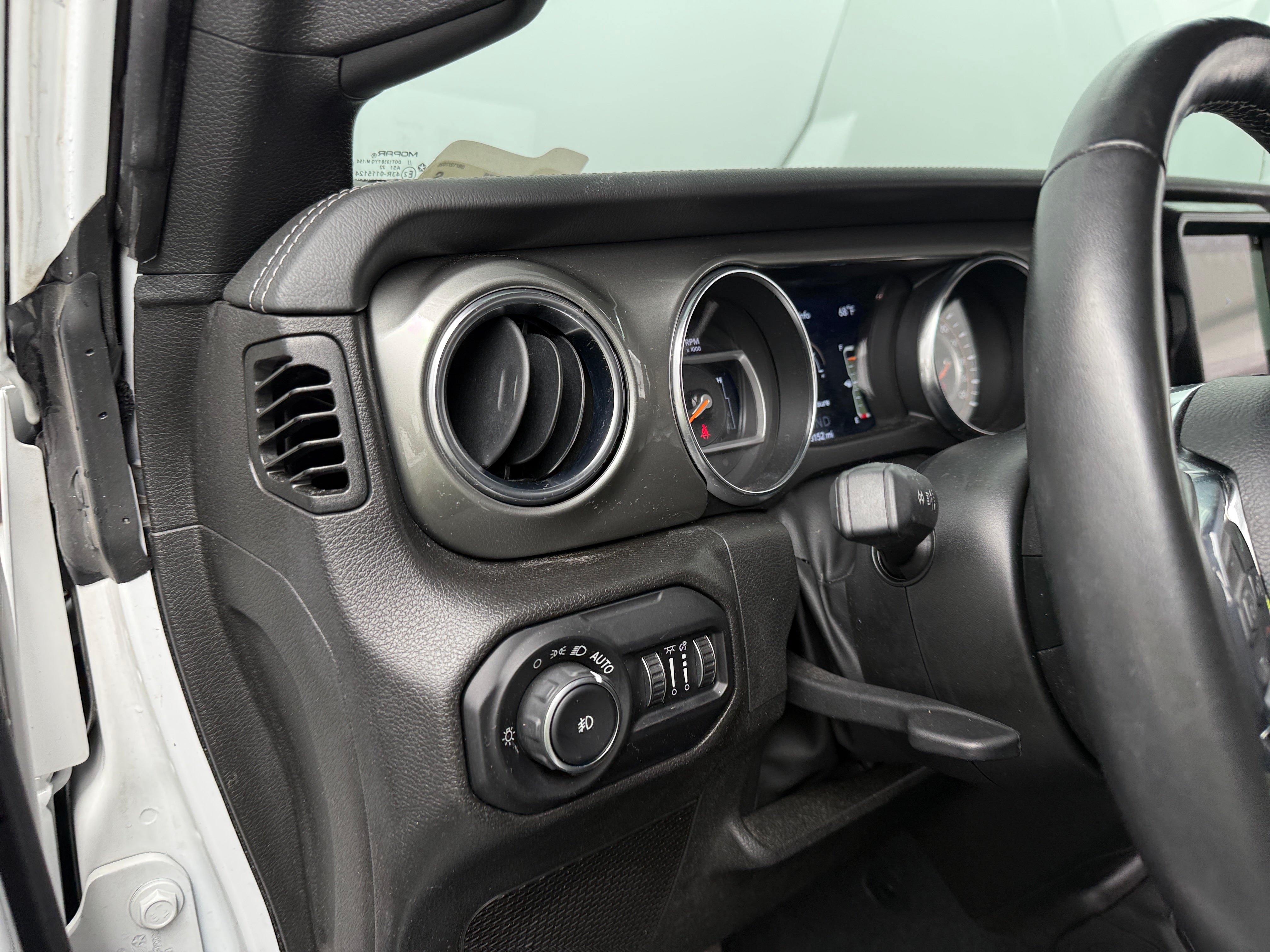2022 Jeep Wrangler Unlimited Sahara - Photo 13