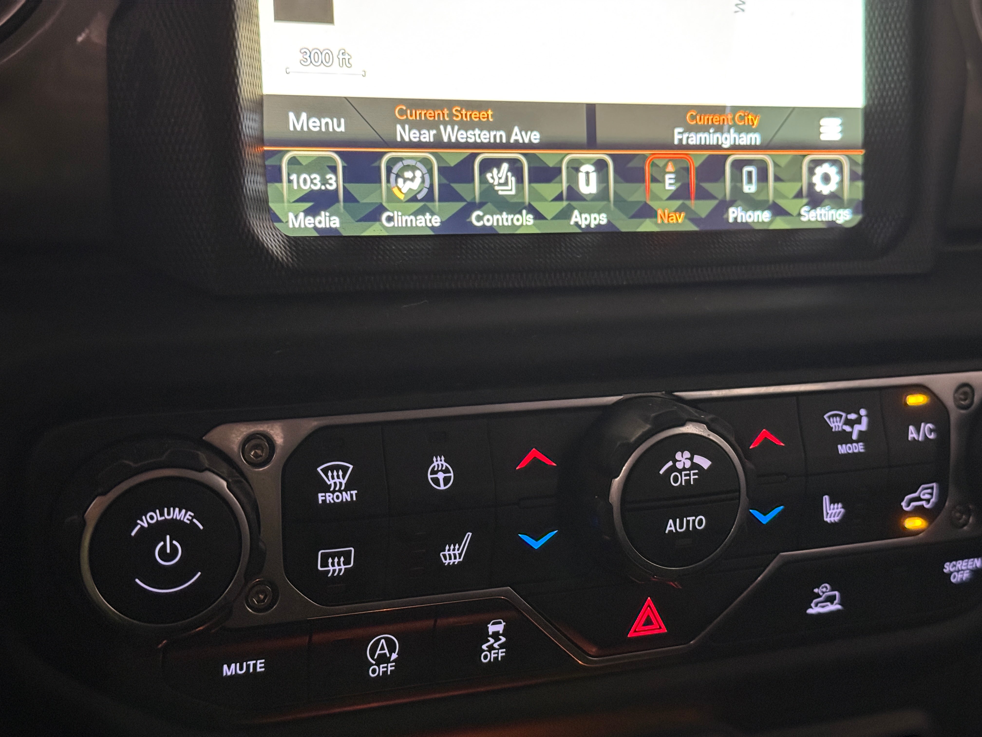 2022 Jeep Wrangler Unlimited Sahara - Photo 18