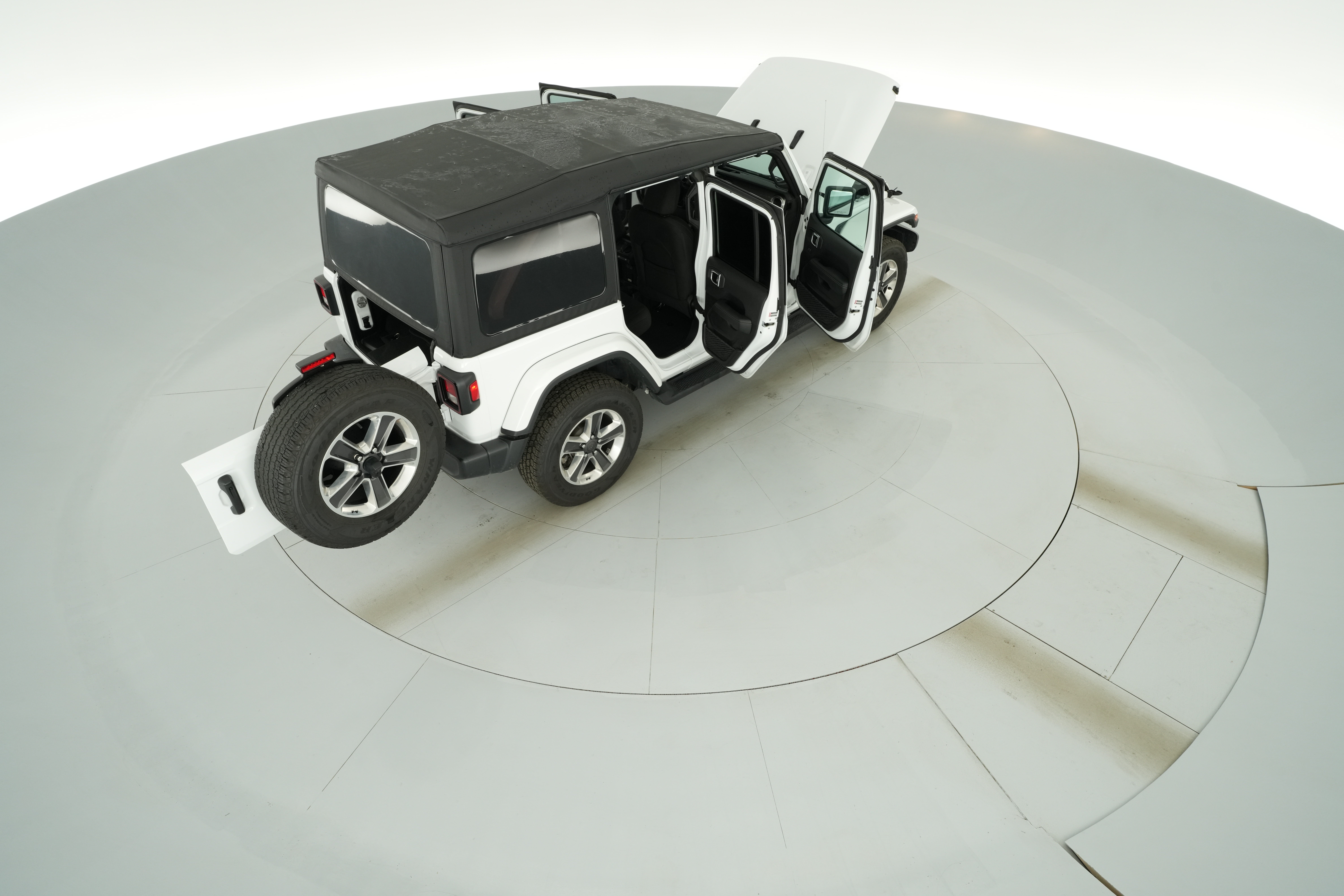 2022 Jeep Wrangler Unlimited Sahara - Photo 51