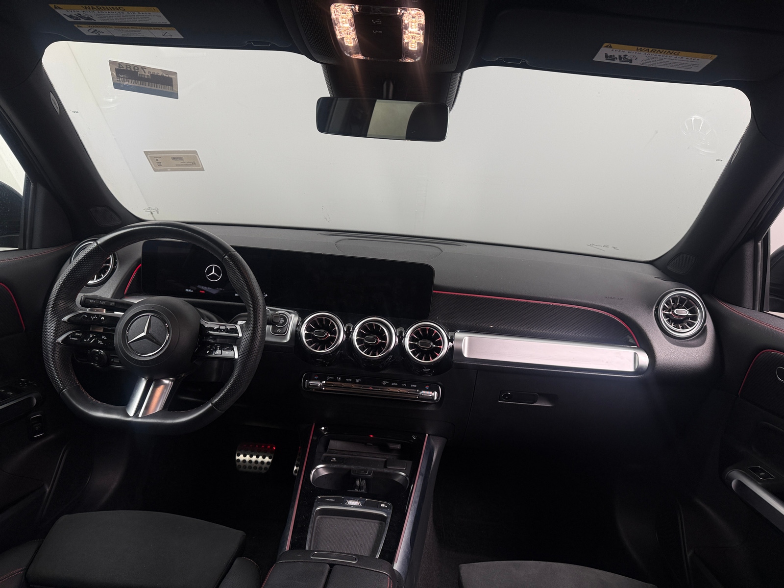 Thumbnail: 2024 Mercedes-Benz GLB - 2