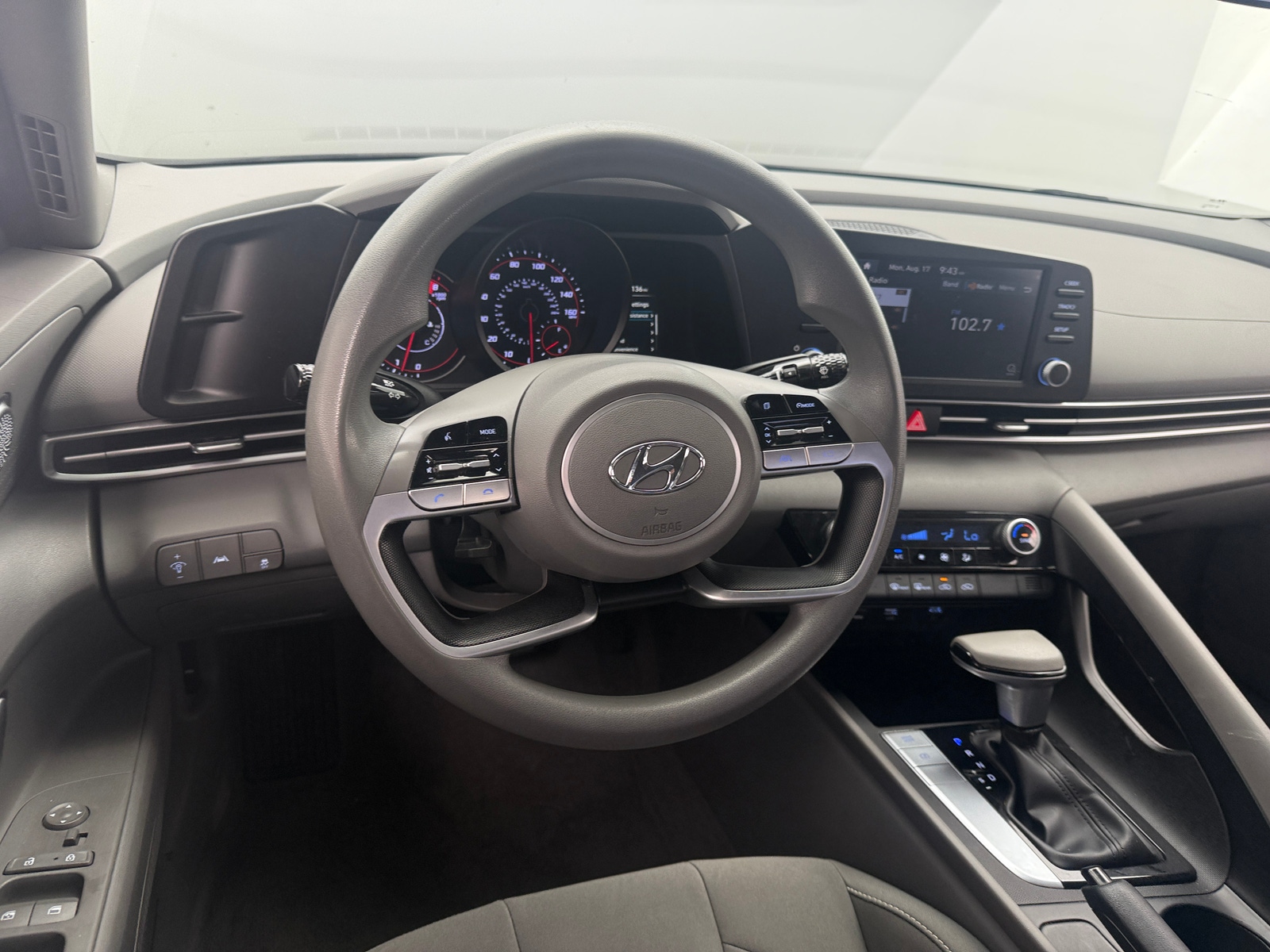 Thumbnail: 2022 Hyundai Elantra - 5