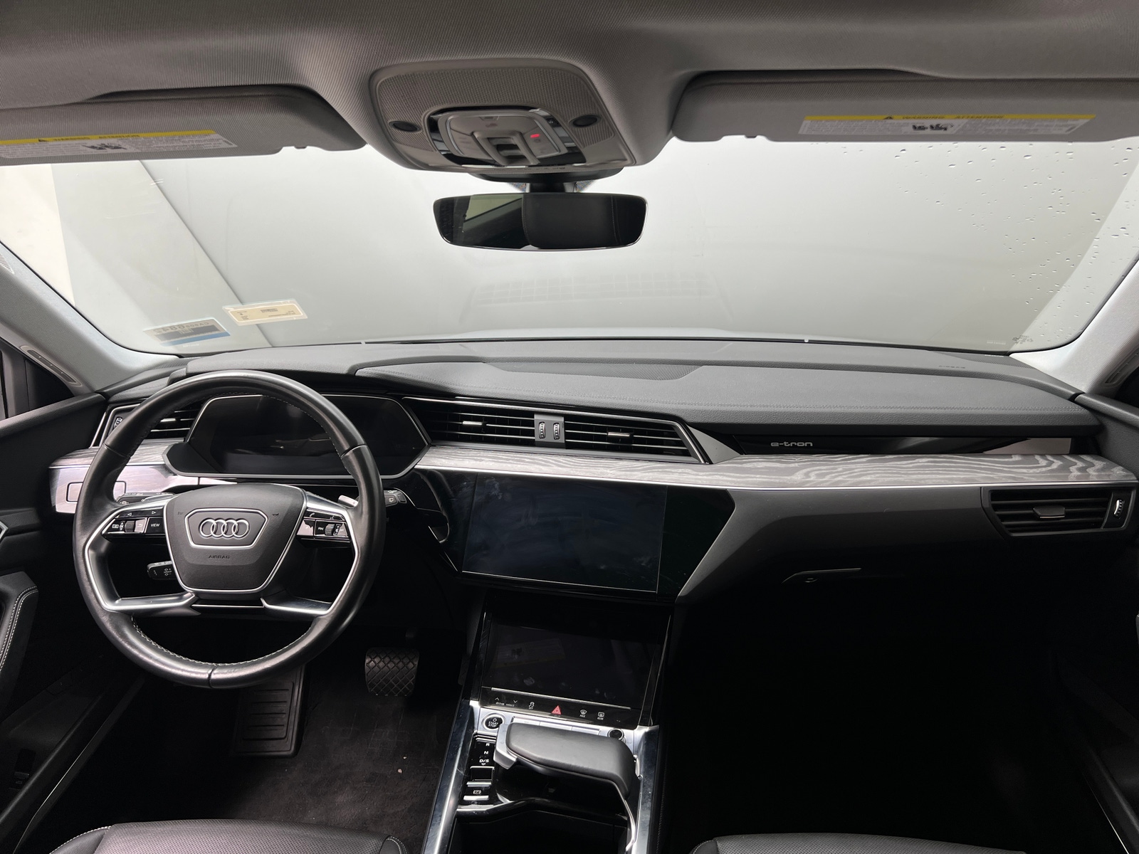 Thumbnail: 2022 Audi e-tron - 2