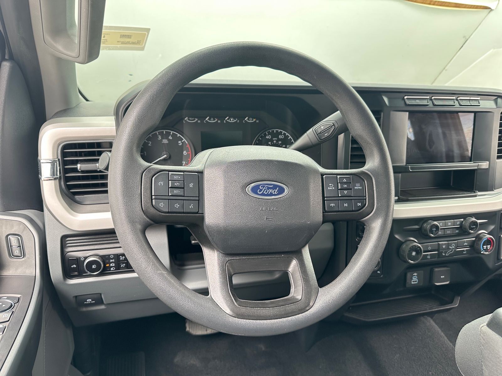 Thumbnail: 2023 Ford Econoline - 5