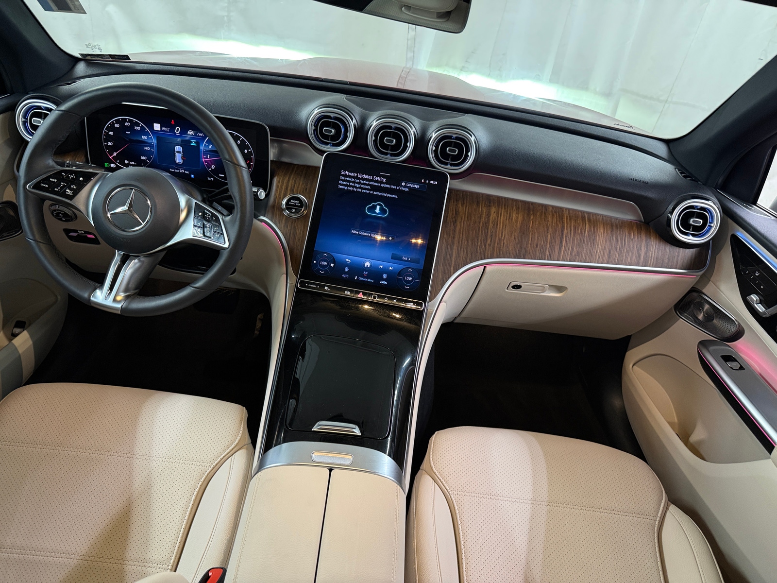 Thumbnail: 2026 Mercedes-Benz GLC - 2