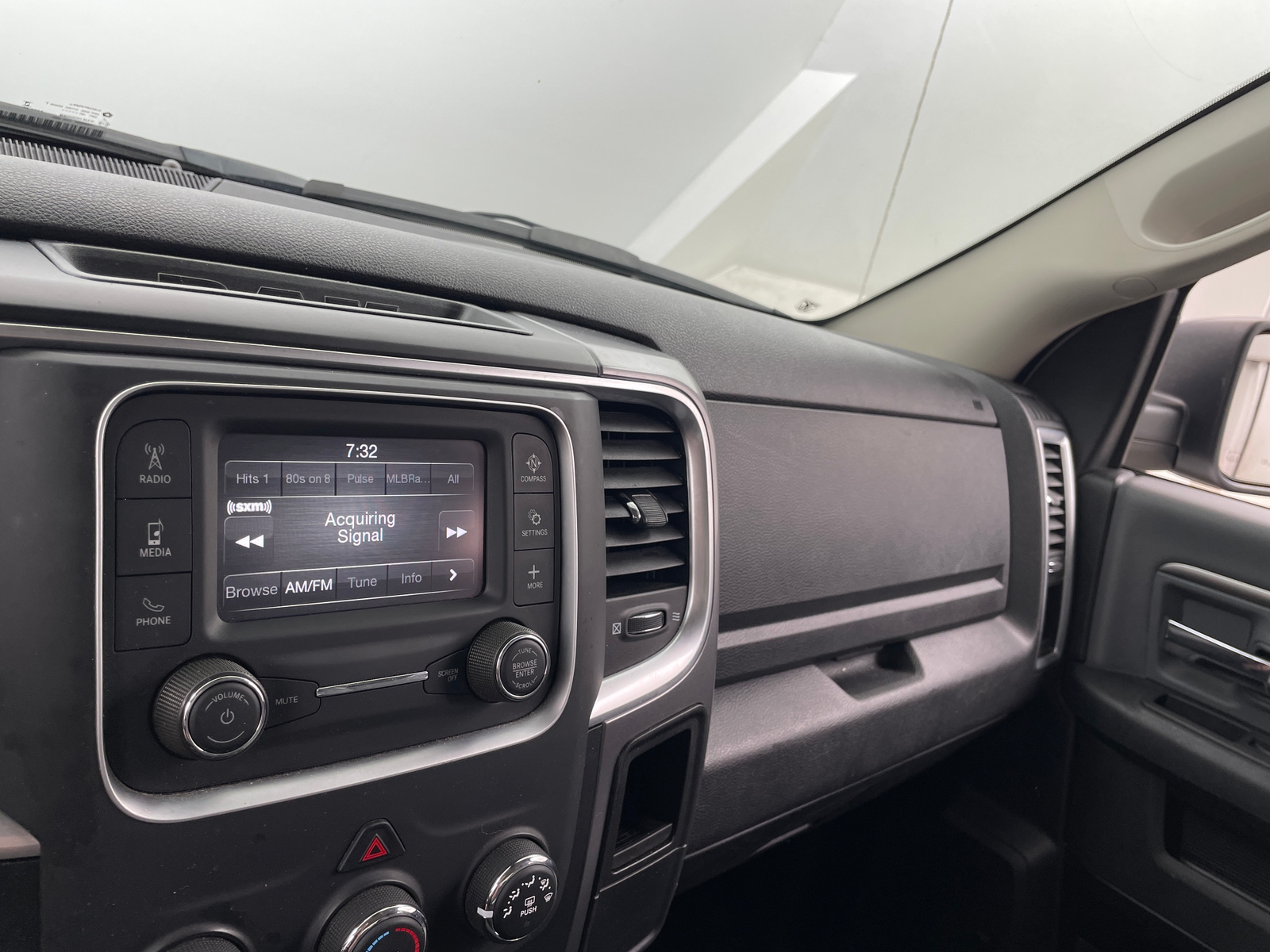 Thumbnail: 2024 RAM 1500 Classic - 4