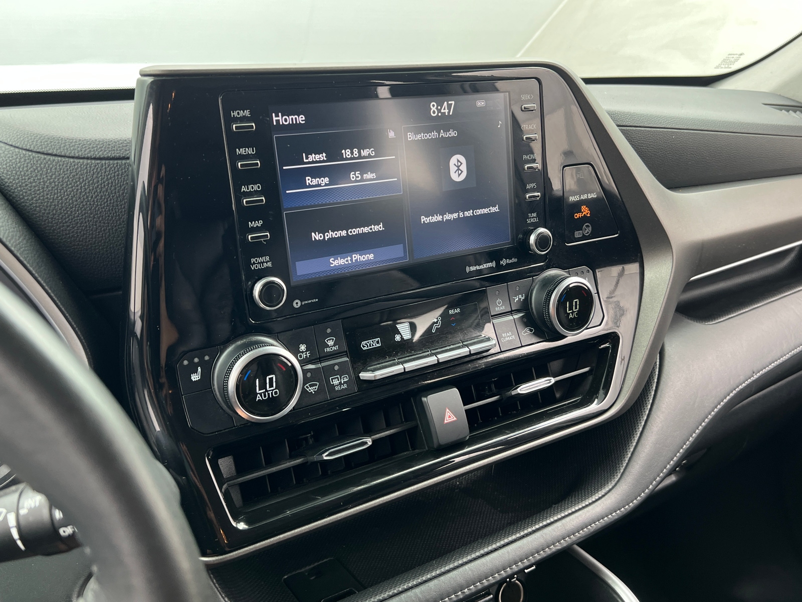 Thumbnail: 2021 Toyota Highlander - 3