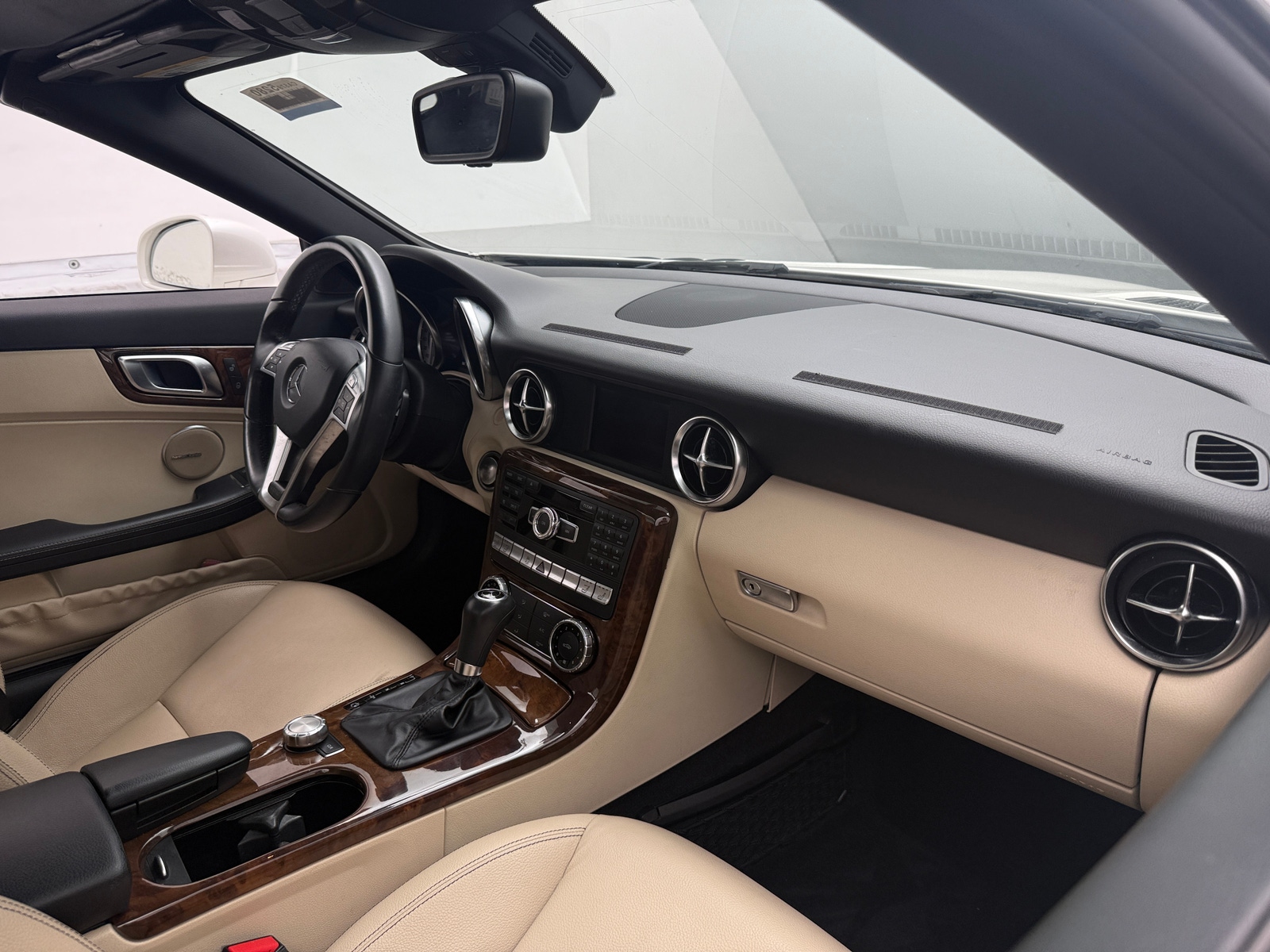 Thumbnail: 2014 Mercedes-Benz SLK - 2