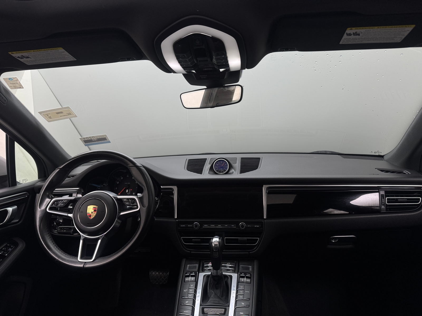 Thumbnail: 2021 Porsche Macan - 3