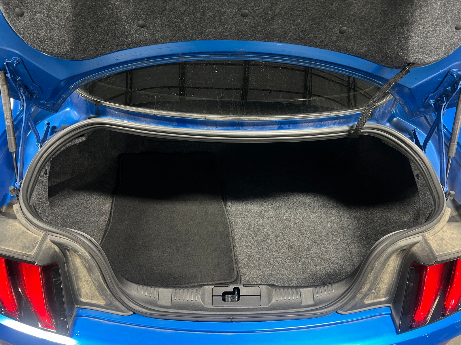 Thumbnail: 2020 Ford Mustang - 4