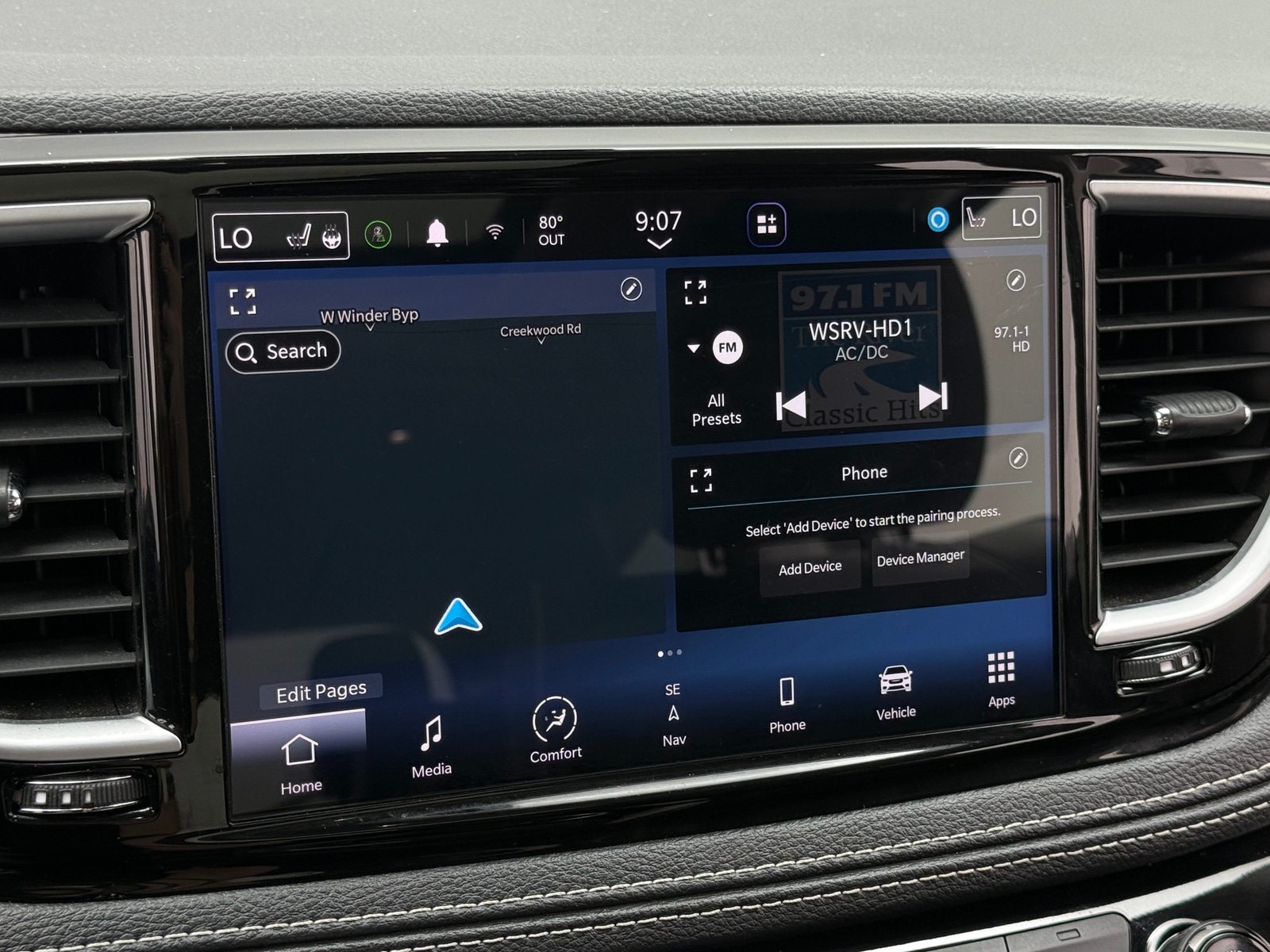 Thumbnail: 2023 Chrysler Pacifica - 3