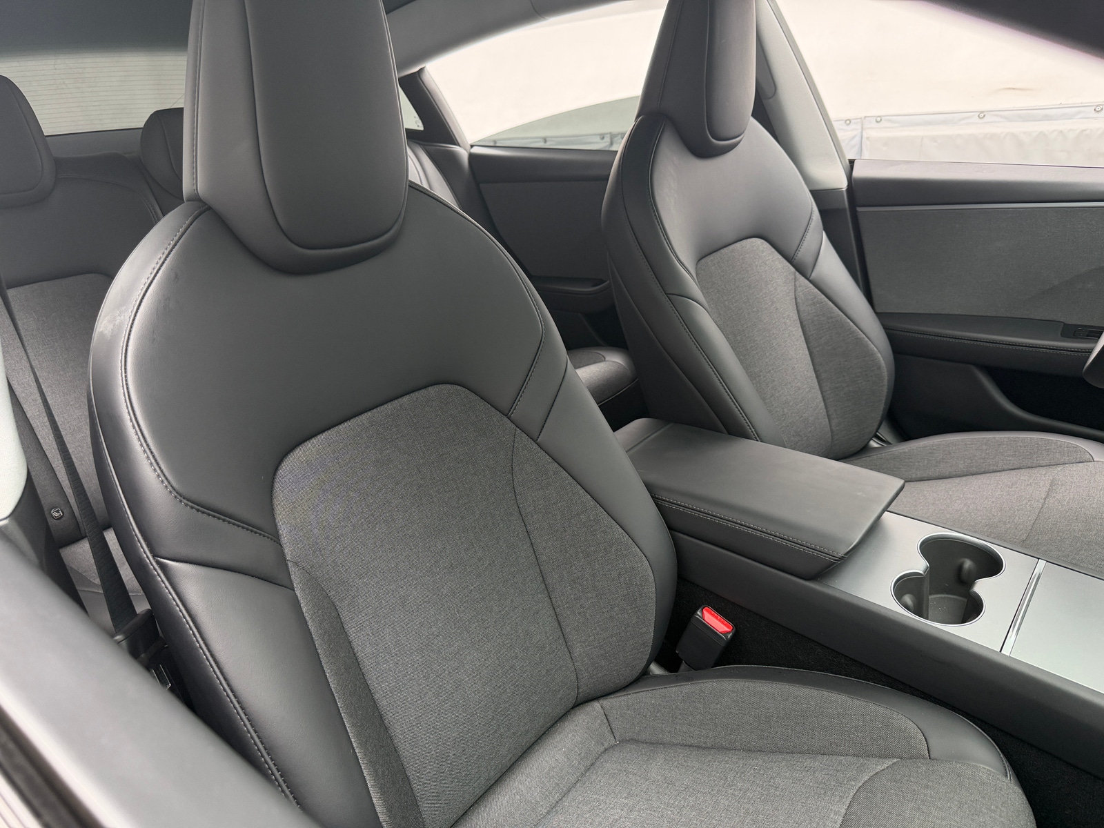 Thumbnail: 2026 Tesla Model 3 - 2