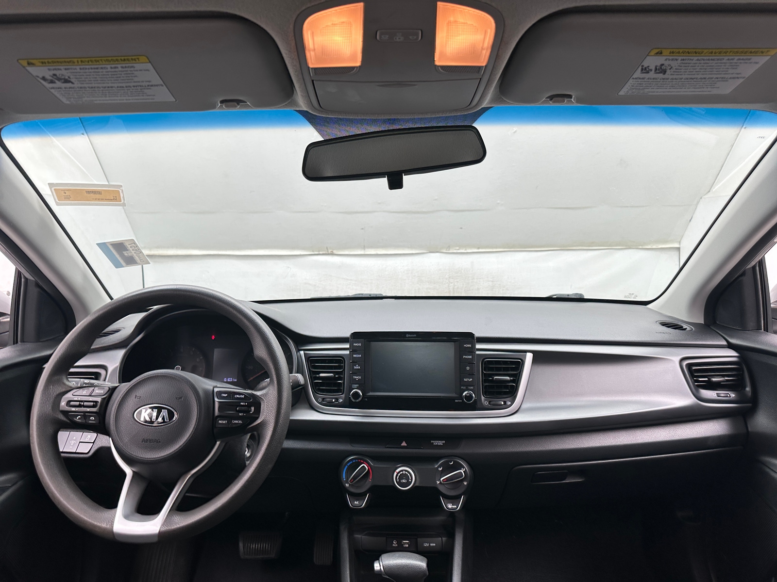 Thumbnail: 2019 Kia Rio - 3