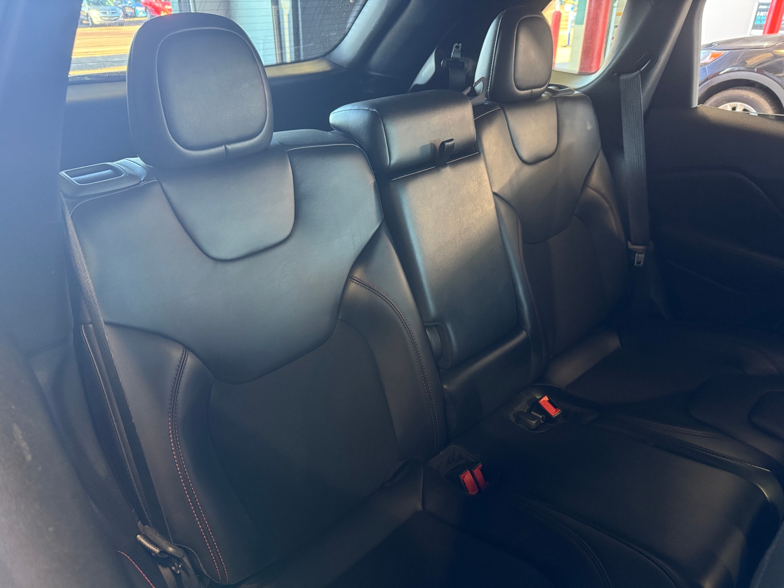 Thumbnail: 2020 Jeep Cherokee - 6