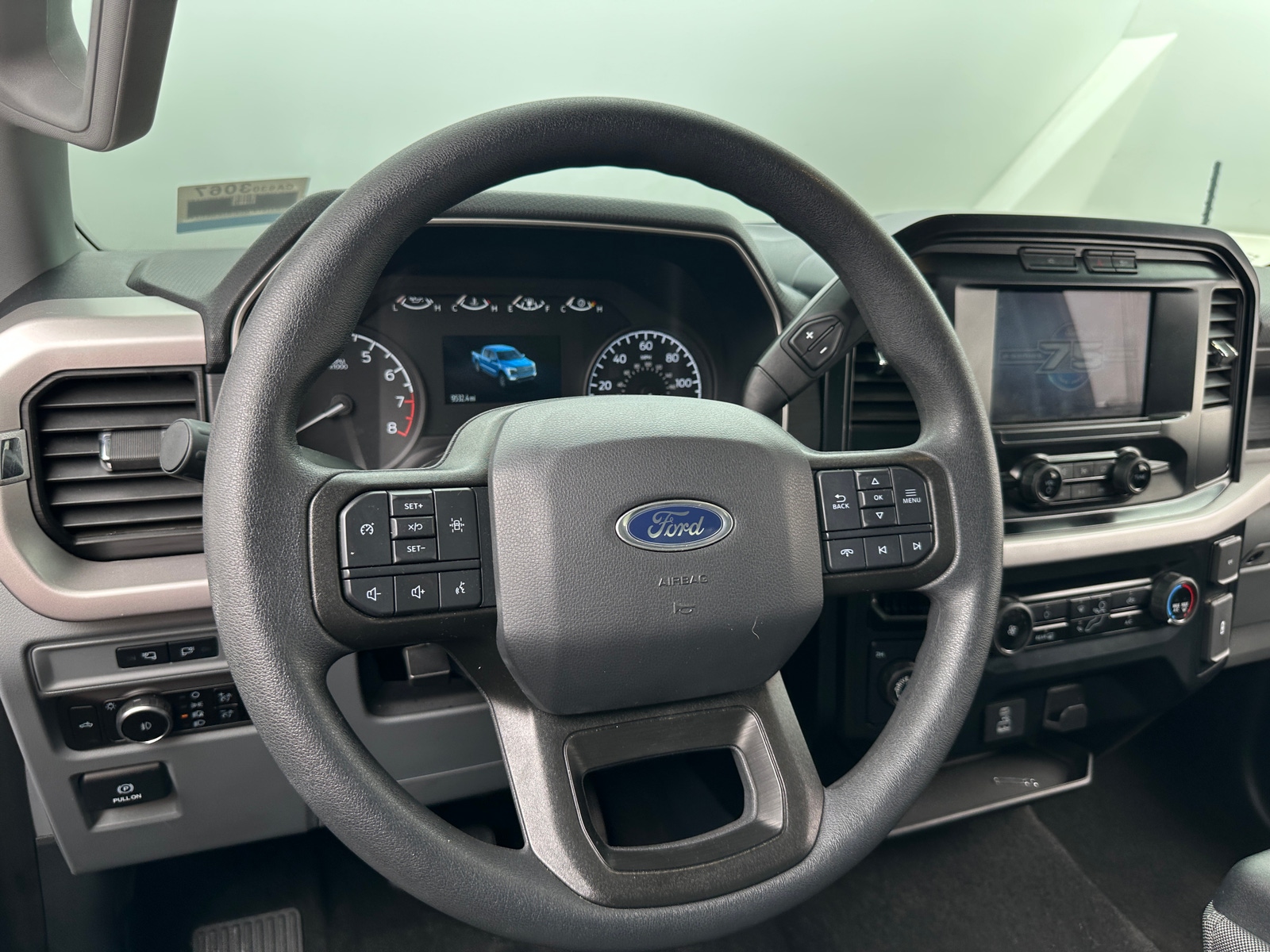 Thumbnail: 2023 Ford Econoline - 4