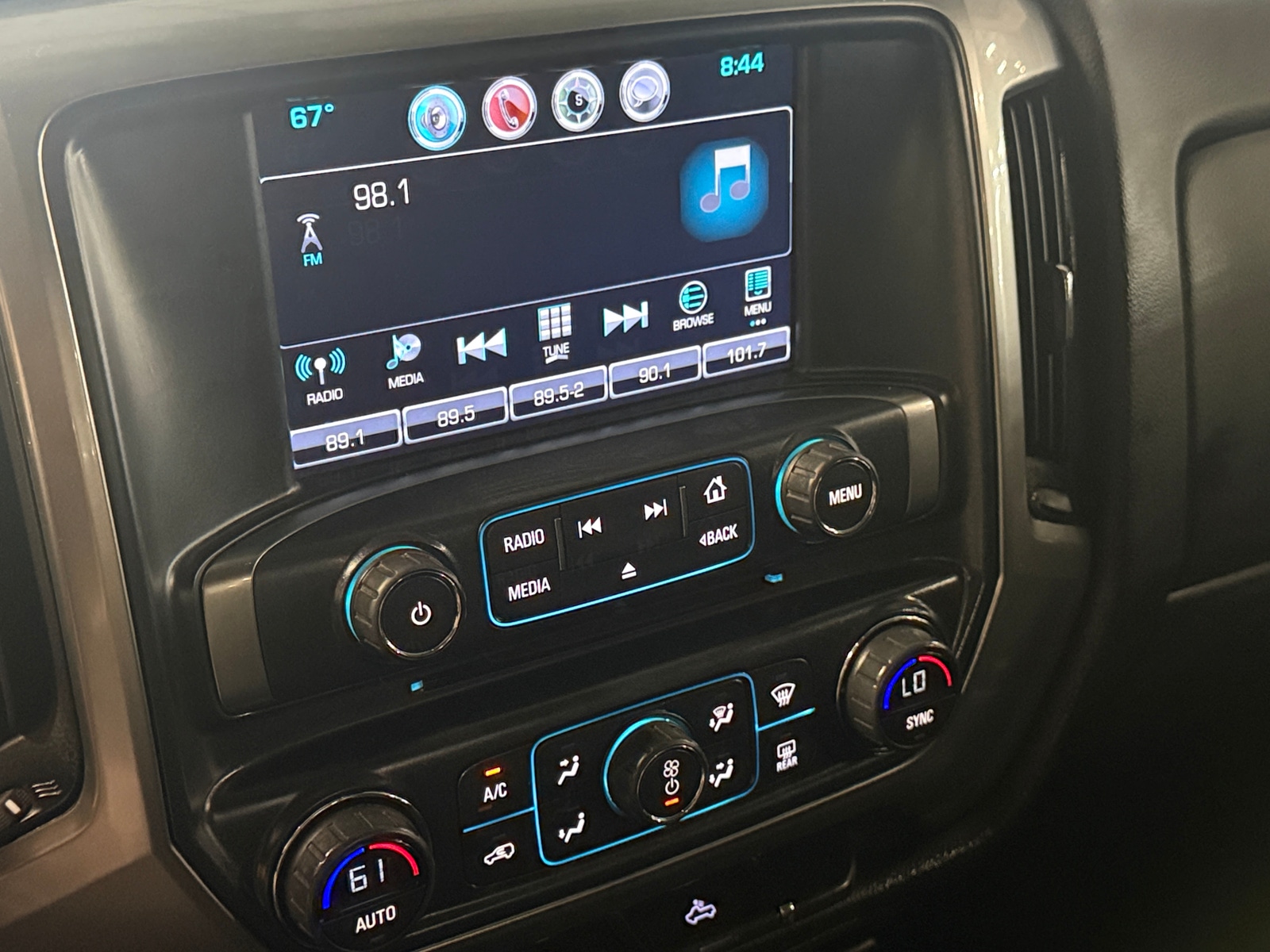 Thumbnail: 2016 Chevrolet Silverado 1500 - 4