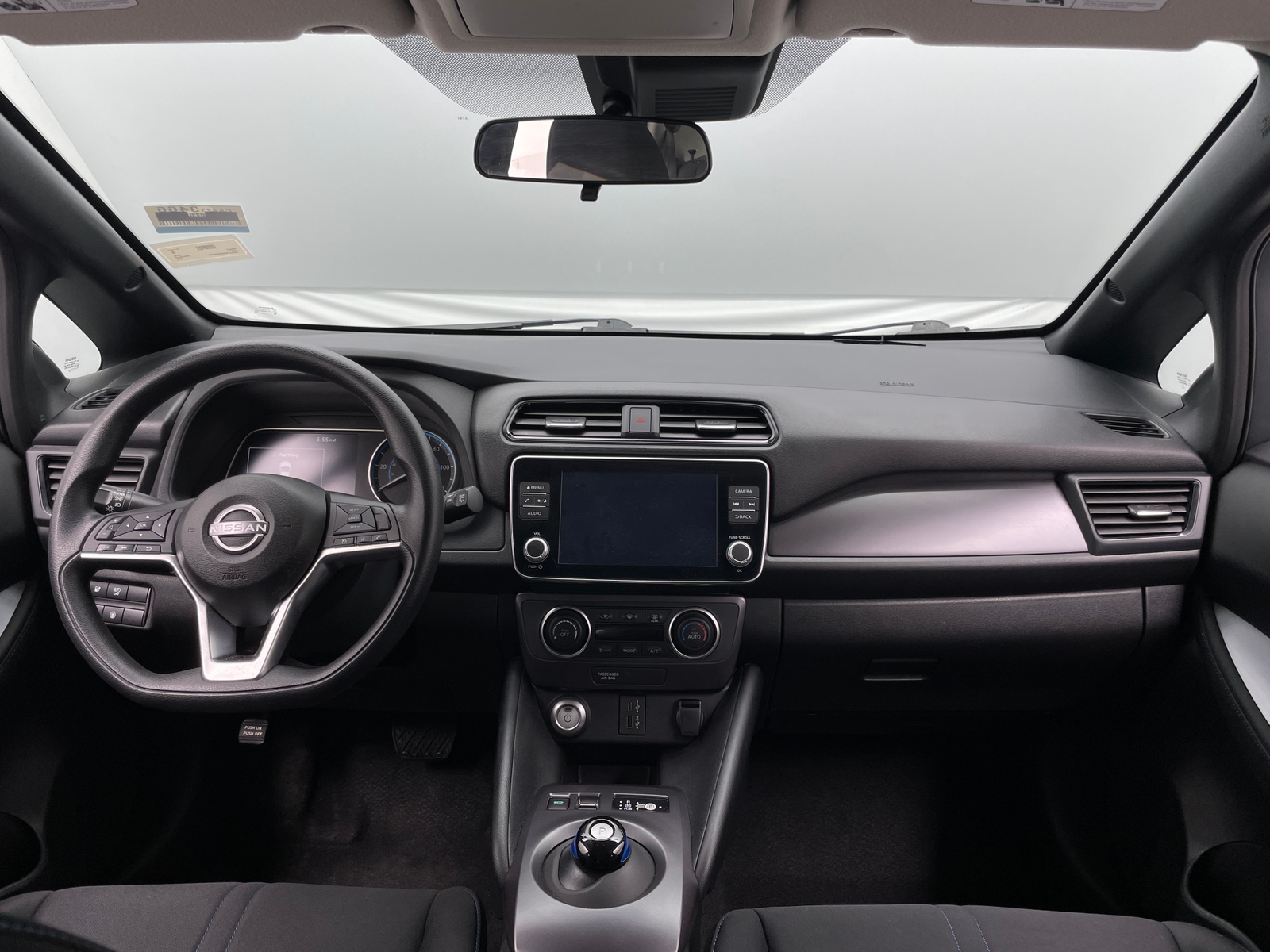 Thumbnail: 2025 Nissan Leaf - 3