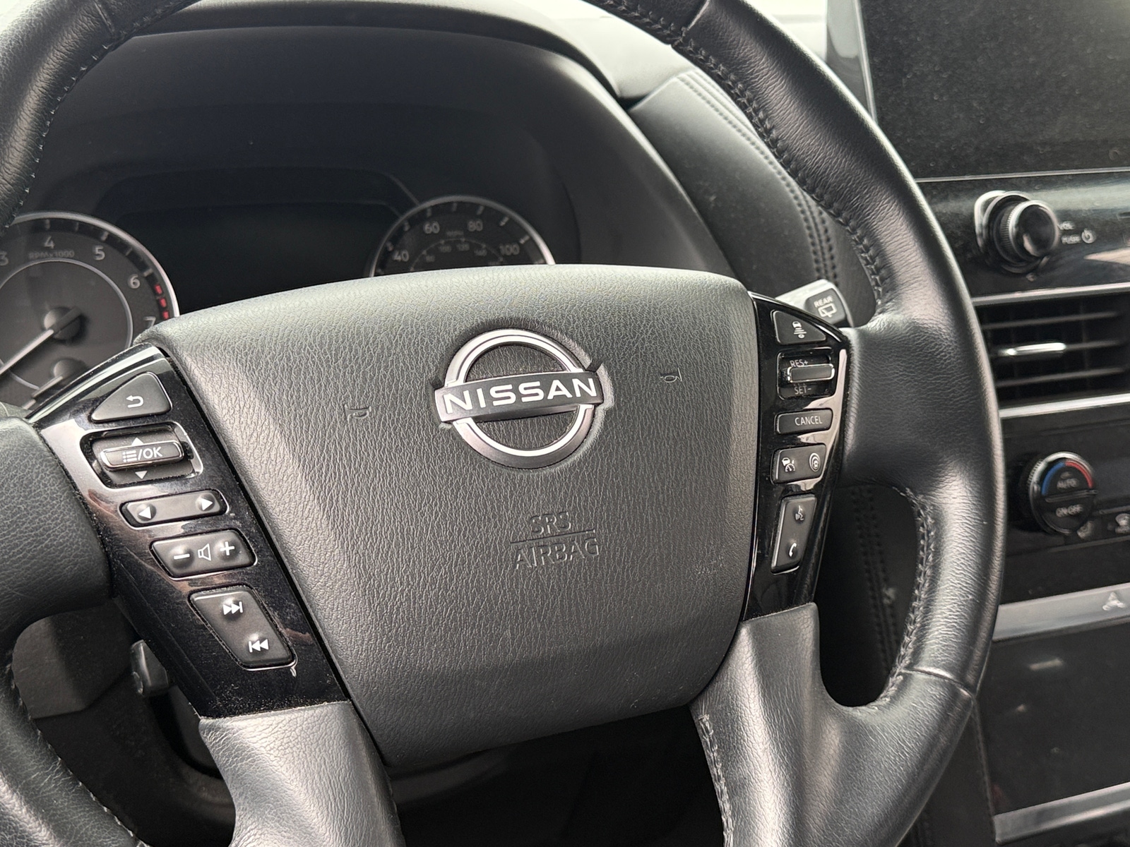 Thumbnail: 2021 Nissan Armada - 4