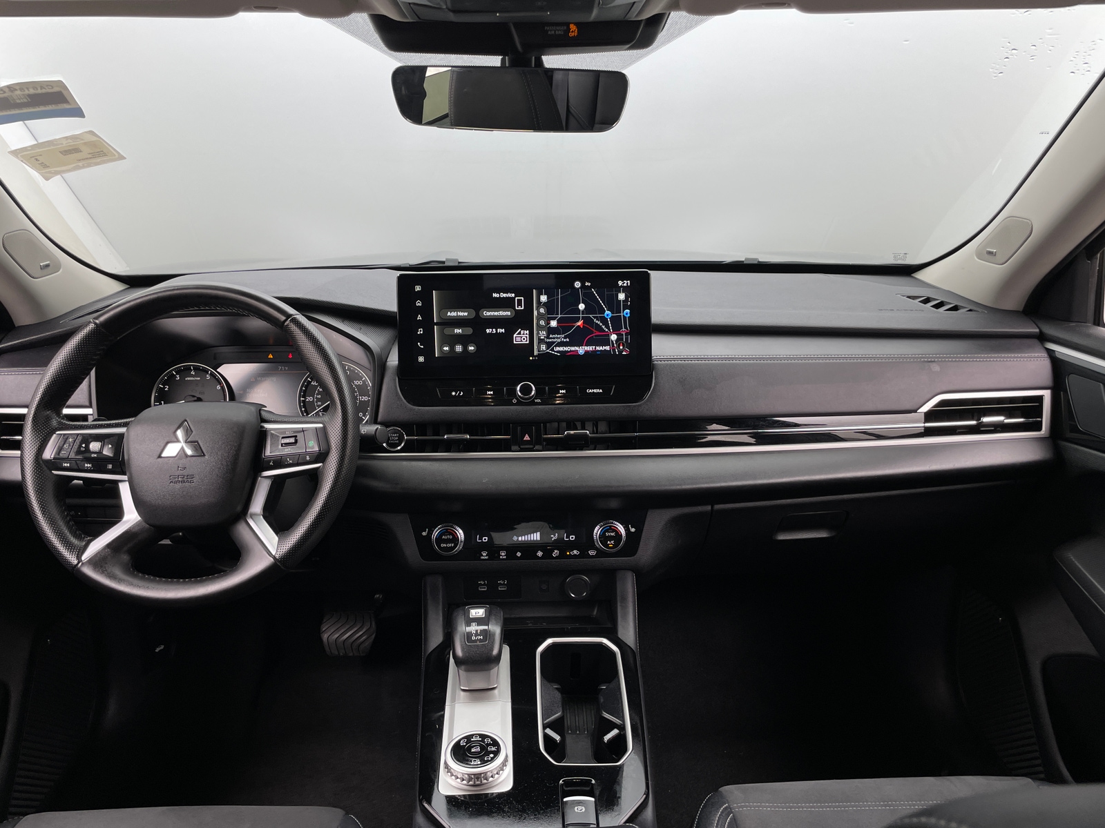 Thumbnail: 2025 Mitsubishi Outlander - 2