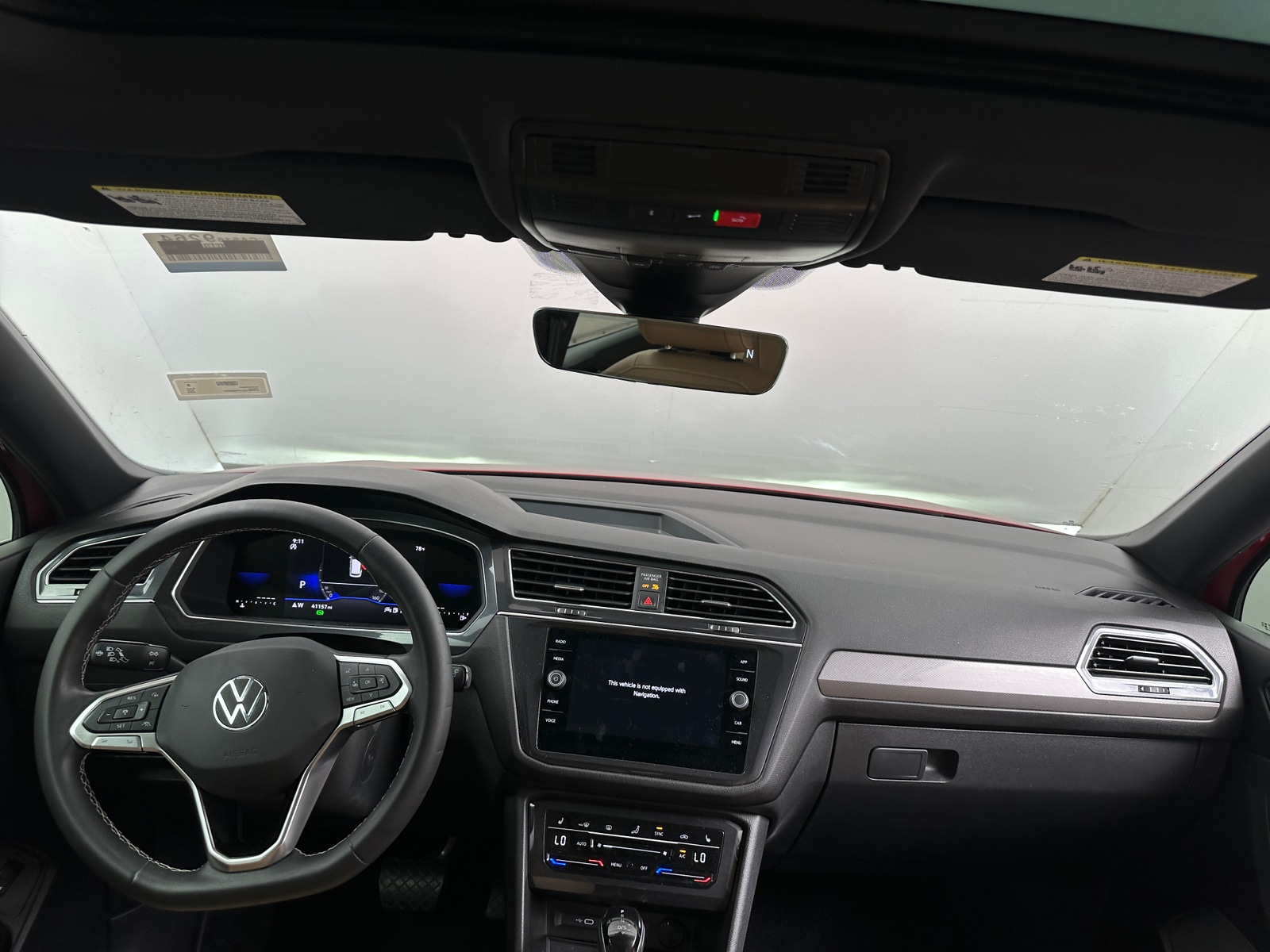 Thumbnail: 2023 Volkswagen Tiguan - 2