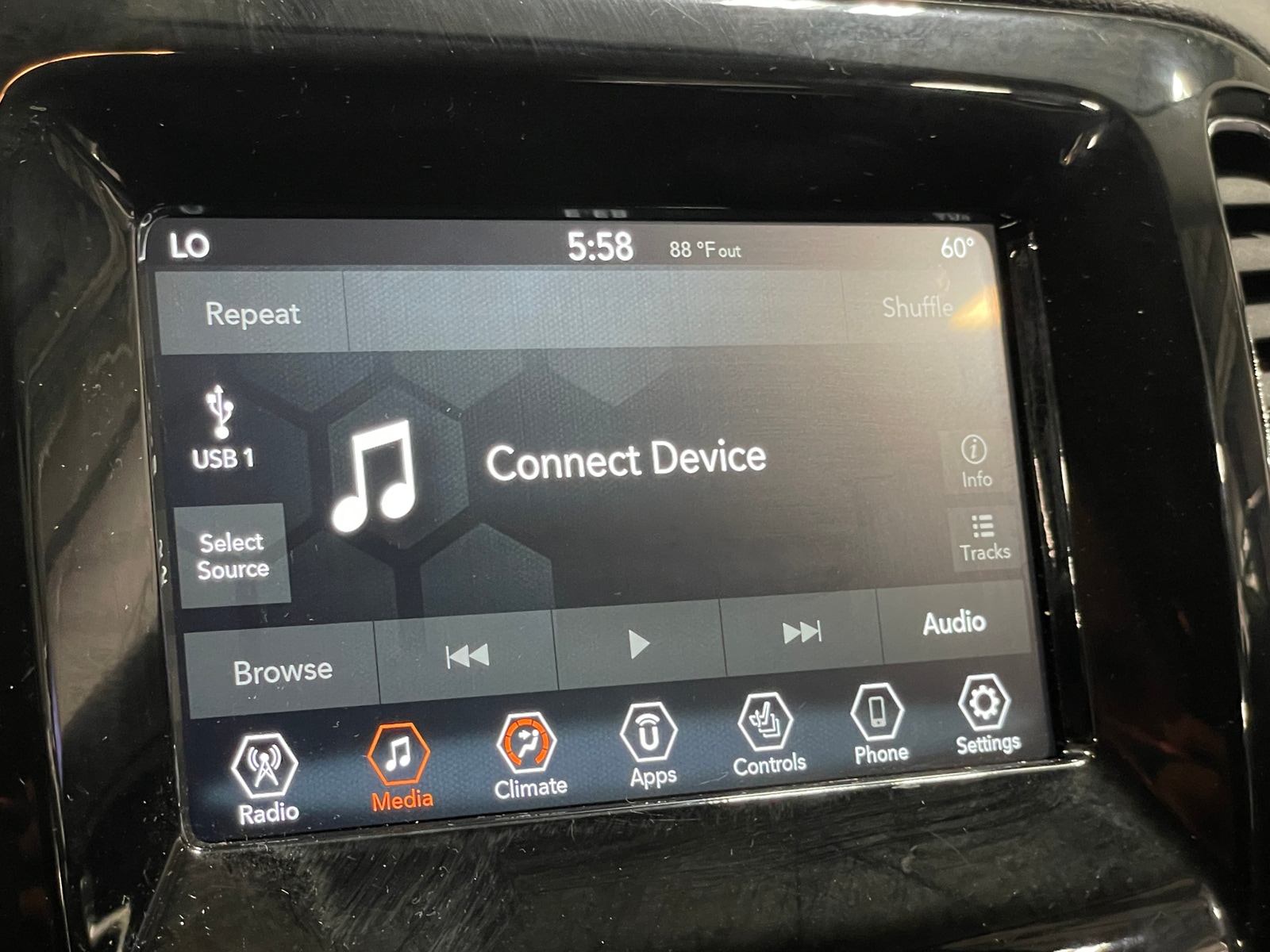 Thumbnail: 2021 Jeep Compass - 4