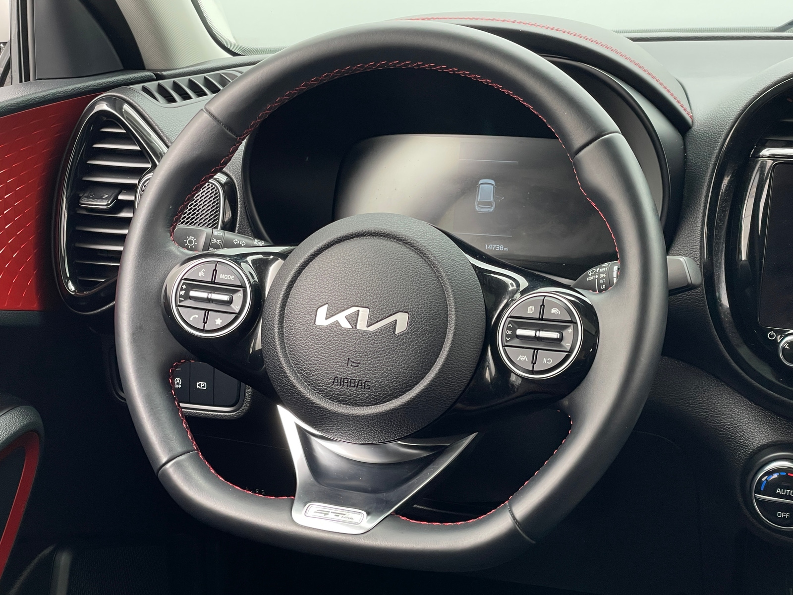 Thumbnail: 2023 Kia Soul - 4
