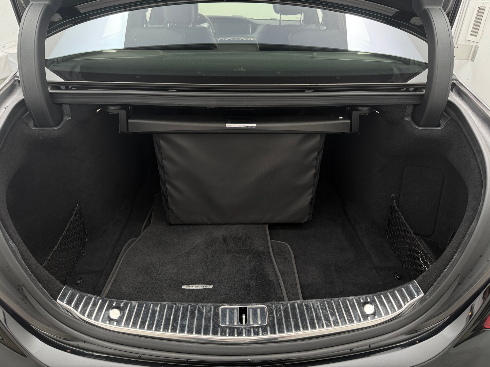 Thumbnail: 2015 Mercedes-Benz S-Class - 6