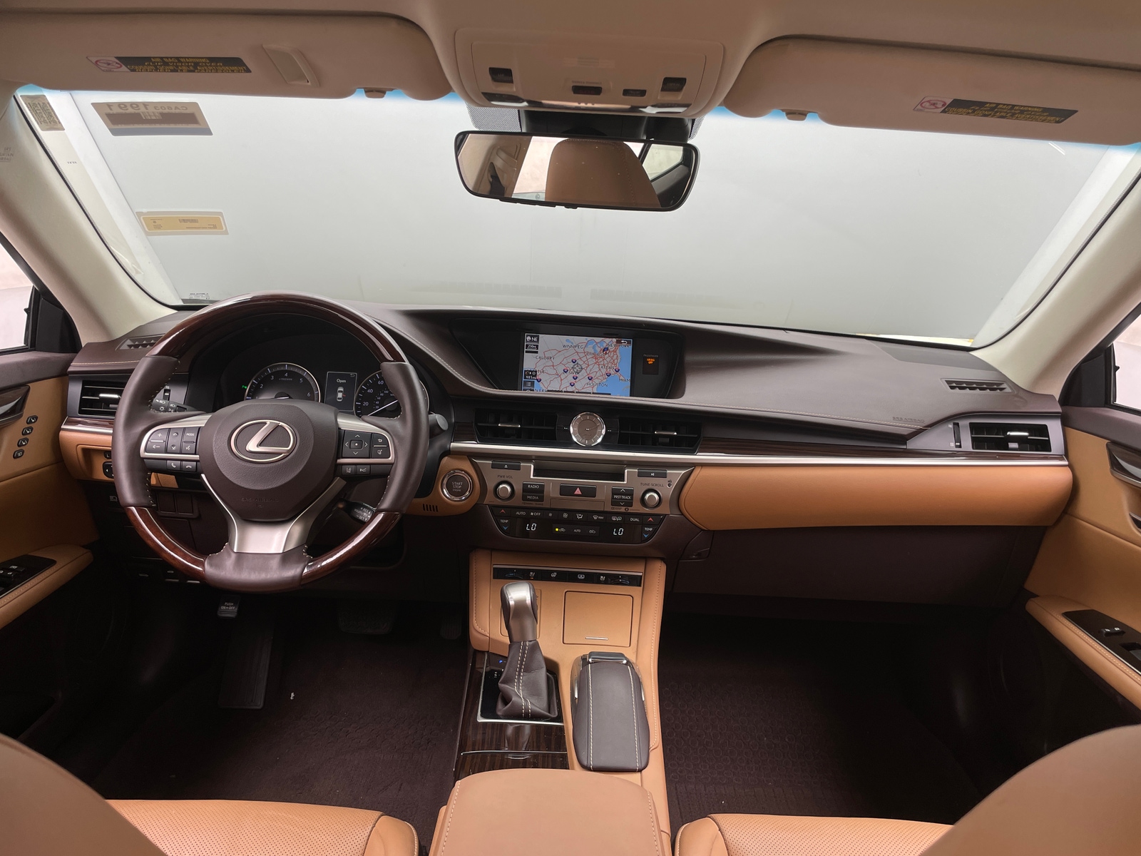 Thumbnail: 2017 Lexus ES - 3
